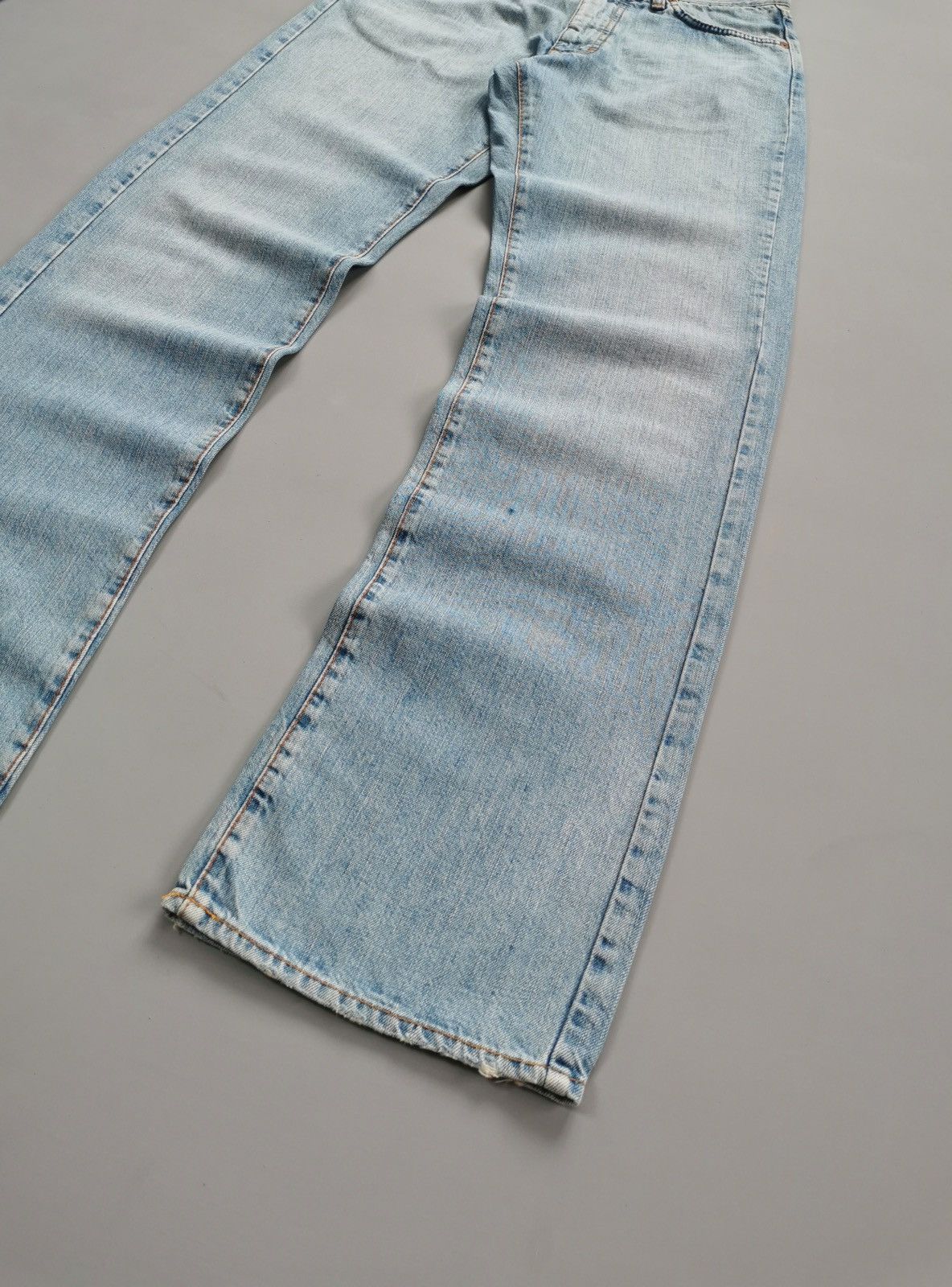 Hugo Boss Hugo Boss Light Denim Jeans Size US 32 / EU 48 - 2 Thumbnail