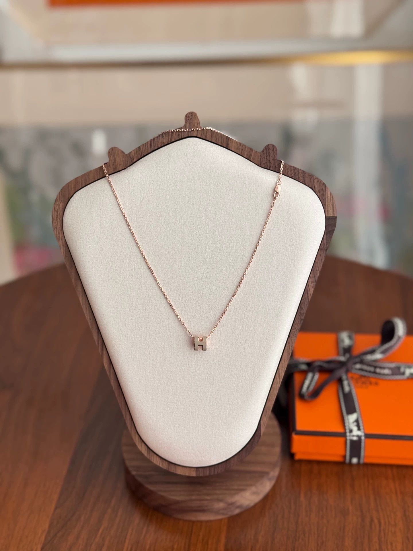 Hermes HERMES Mini Pop H Necklace Milk Tea Rose Gold Size ONE SIZE - 1 Thumbnail