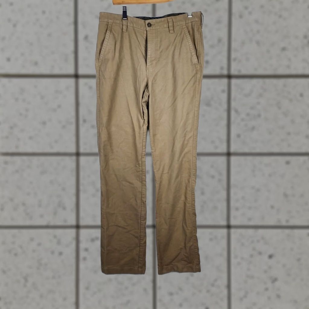 Vintage L.L. Bean Khaki Chino Pants Regular Fit 32x34 Cotton Casual Trousers Beige/Beige SlasH Pockets Zip Closure Mens Size US 32 / EU 48 - 1 Thumbnail