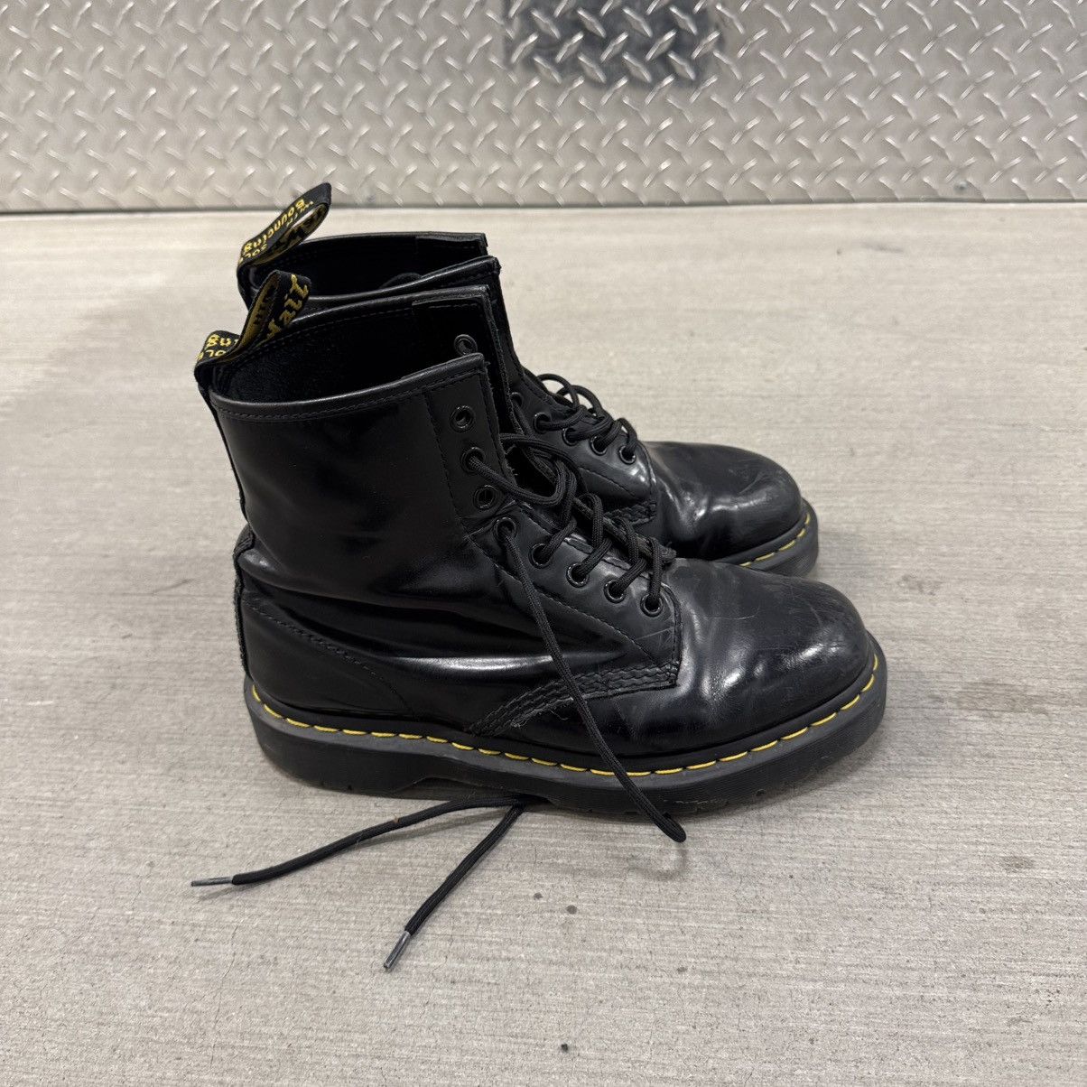 Dr. Martens Dr. Martens Jaden Platform Boot Size US 8 / EU 41 - 1 Thumbnail