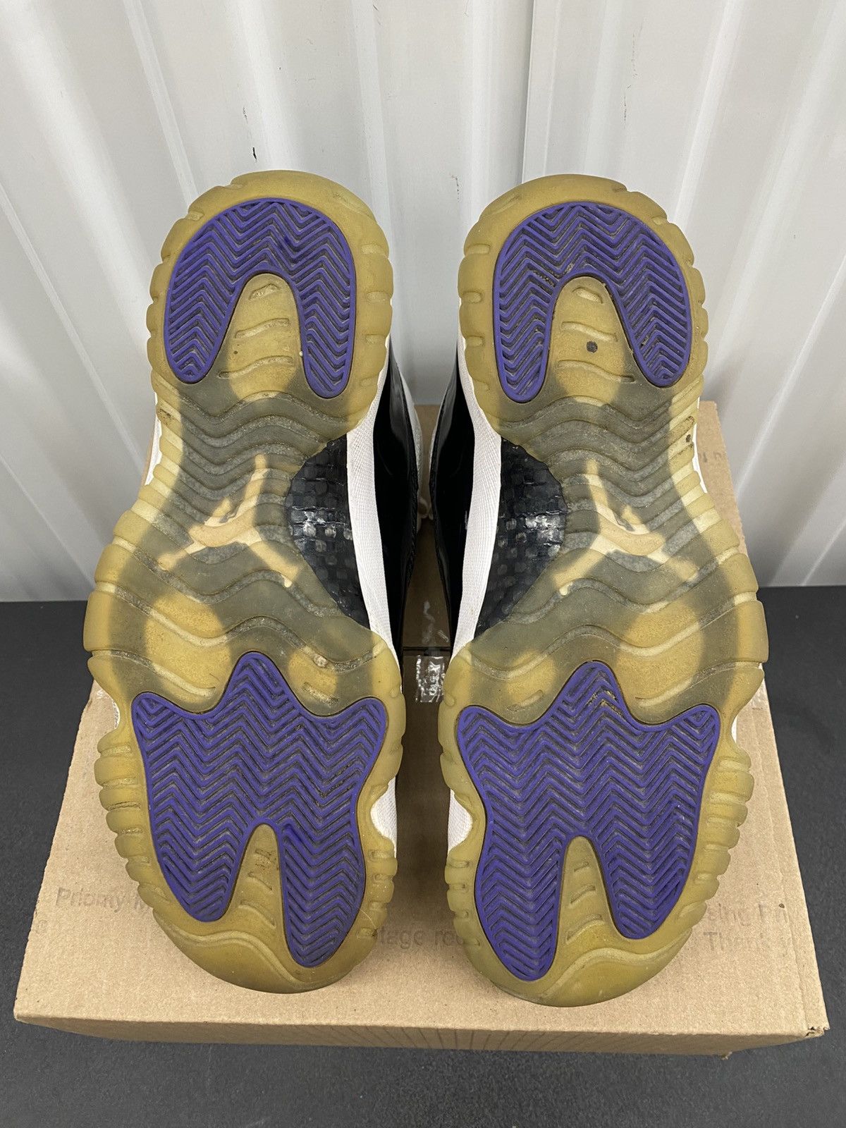 Jordan Brand Nike Air Jordan Retro 11 Concord 2018 Size 9 Men Size US 9 / EU 42 - 6 Thumbnail