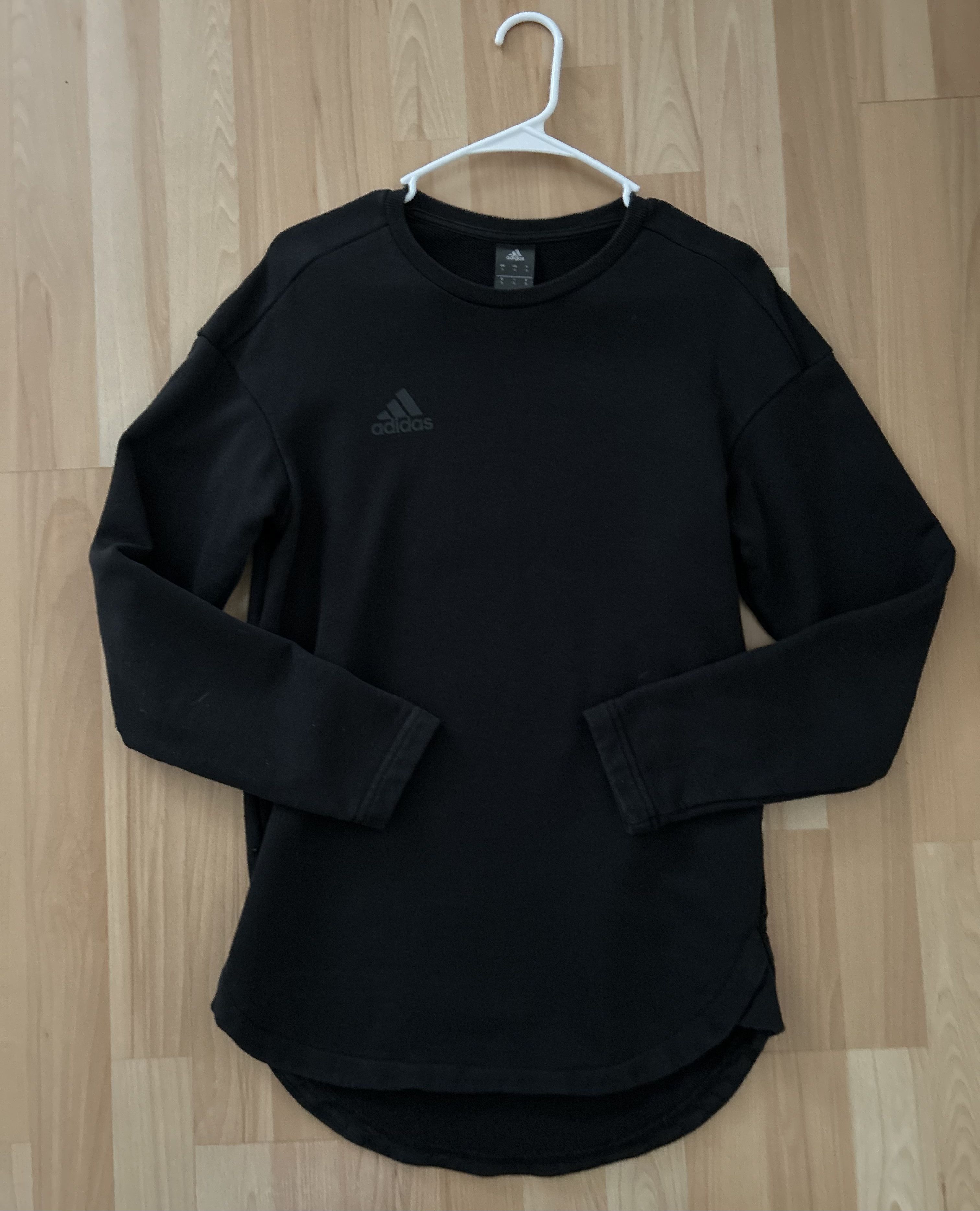 Adidas Adidas Black Oversized Crewneck Sweater Size US S / EU 44-46 / 1 - 1 Thumbnail