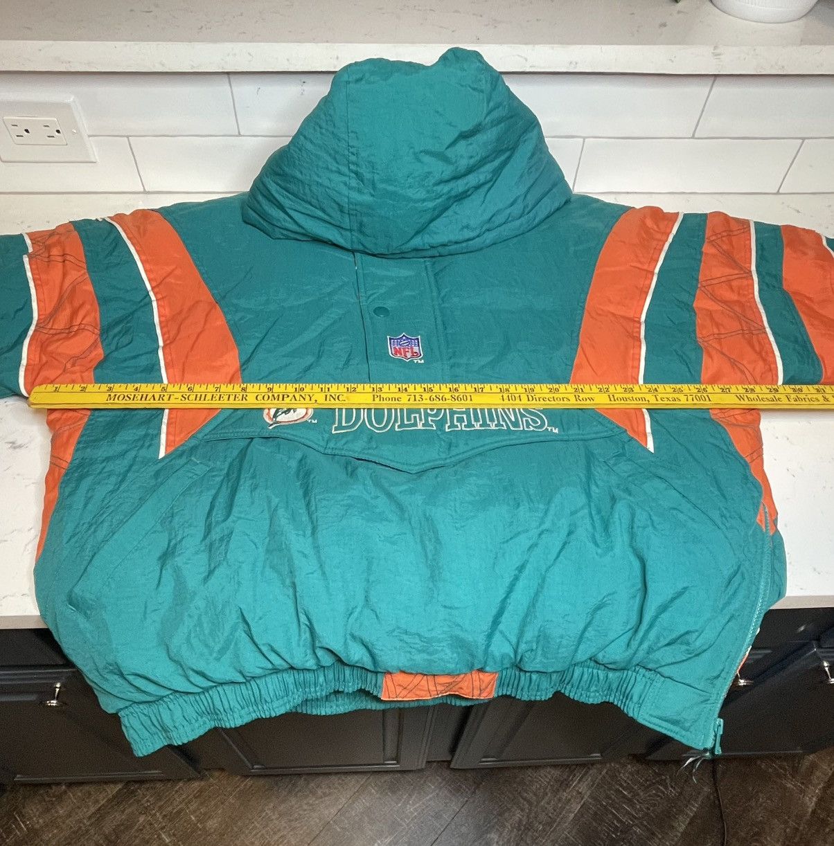 Apex One × Pro Line Miami Dolphins NFL Pro Line Apex One Starter Jacket XL VGC! Size US XL / EU 56 / 4 - 5 Thumbnail