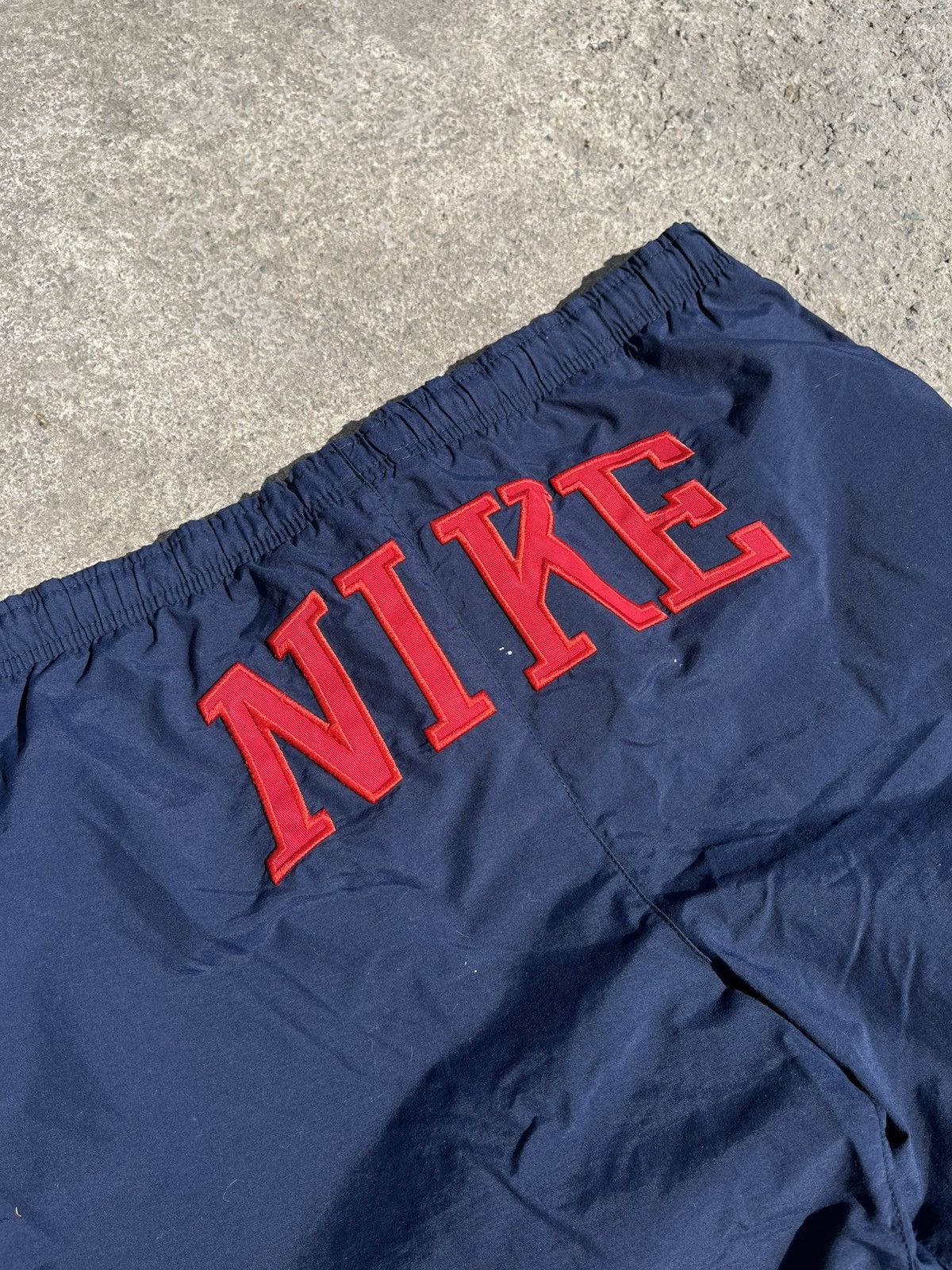 Nike 💋NIKE VINTAGE BIG LOGO Y2K 00’s SHORTS Size US 32 / EU 48 - 6 Thumbnail