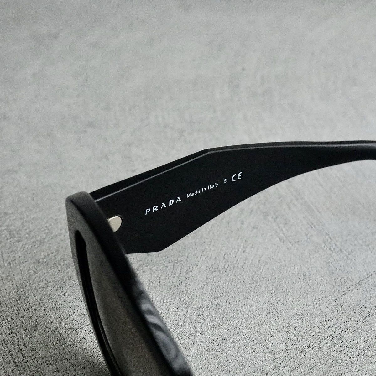 Prada PRADA 07YS SUNGLASSES Size ONE SIZE - 6 Thumbnail
