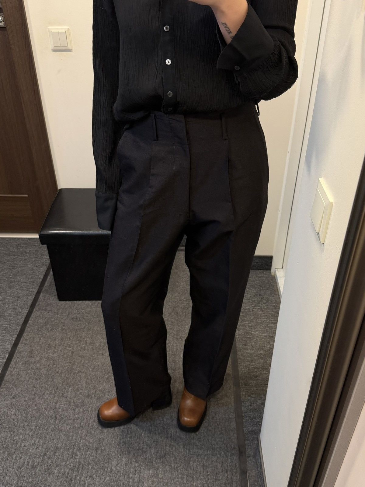 Yohji Yamamoto Yohji Yamamoto Spring/Summer 2001 collection trousers Size 25" / US 0 / IT 36 - 1 Thumbnail