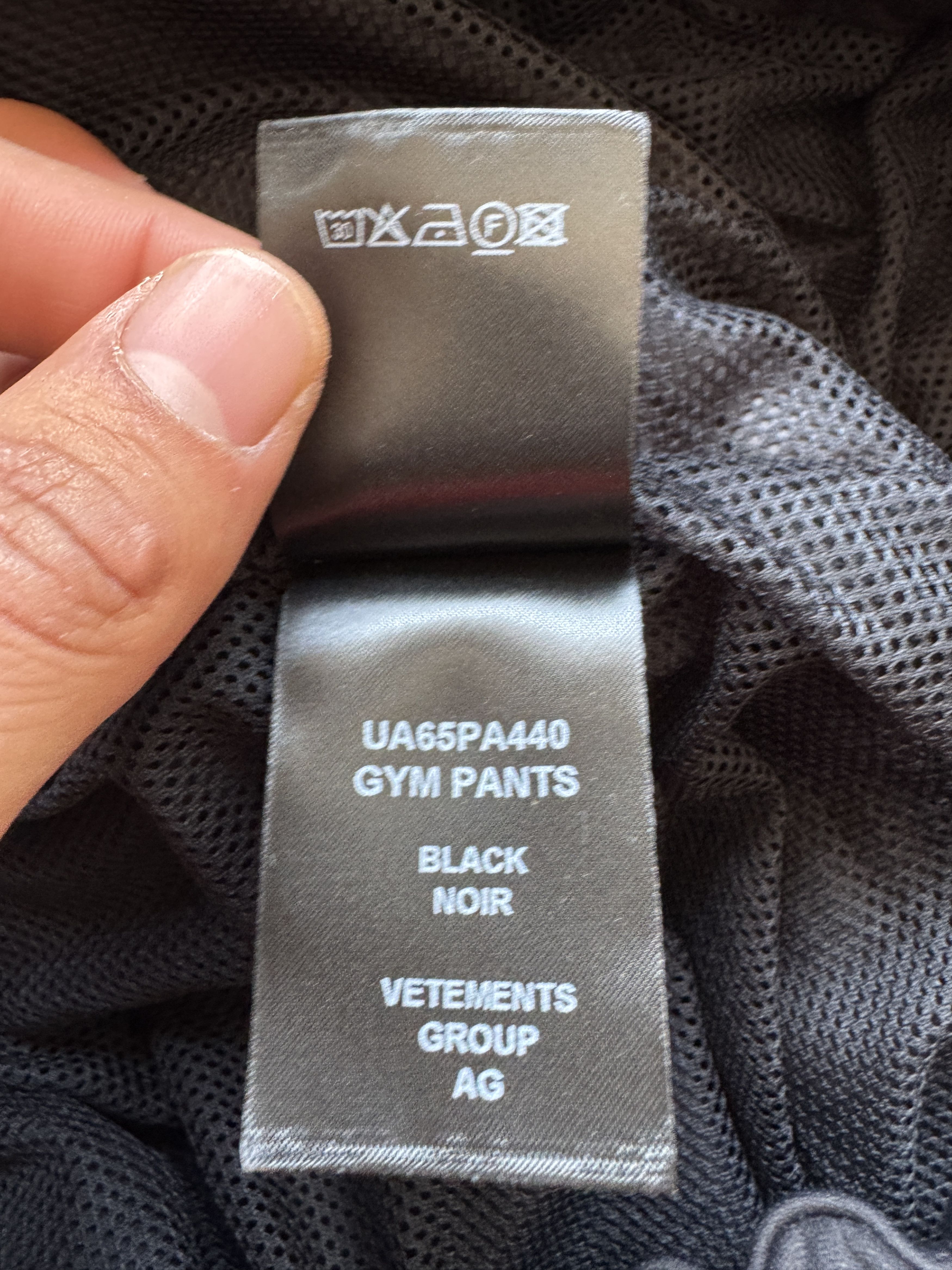 Vetements Blackout oversized tracksuit pants Size US 34 / EU 50 - 18 Thumbnail
