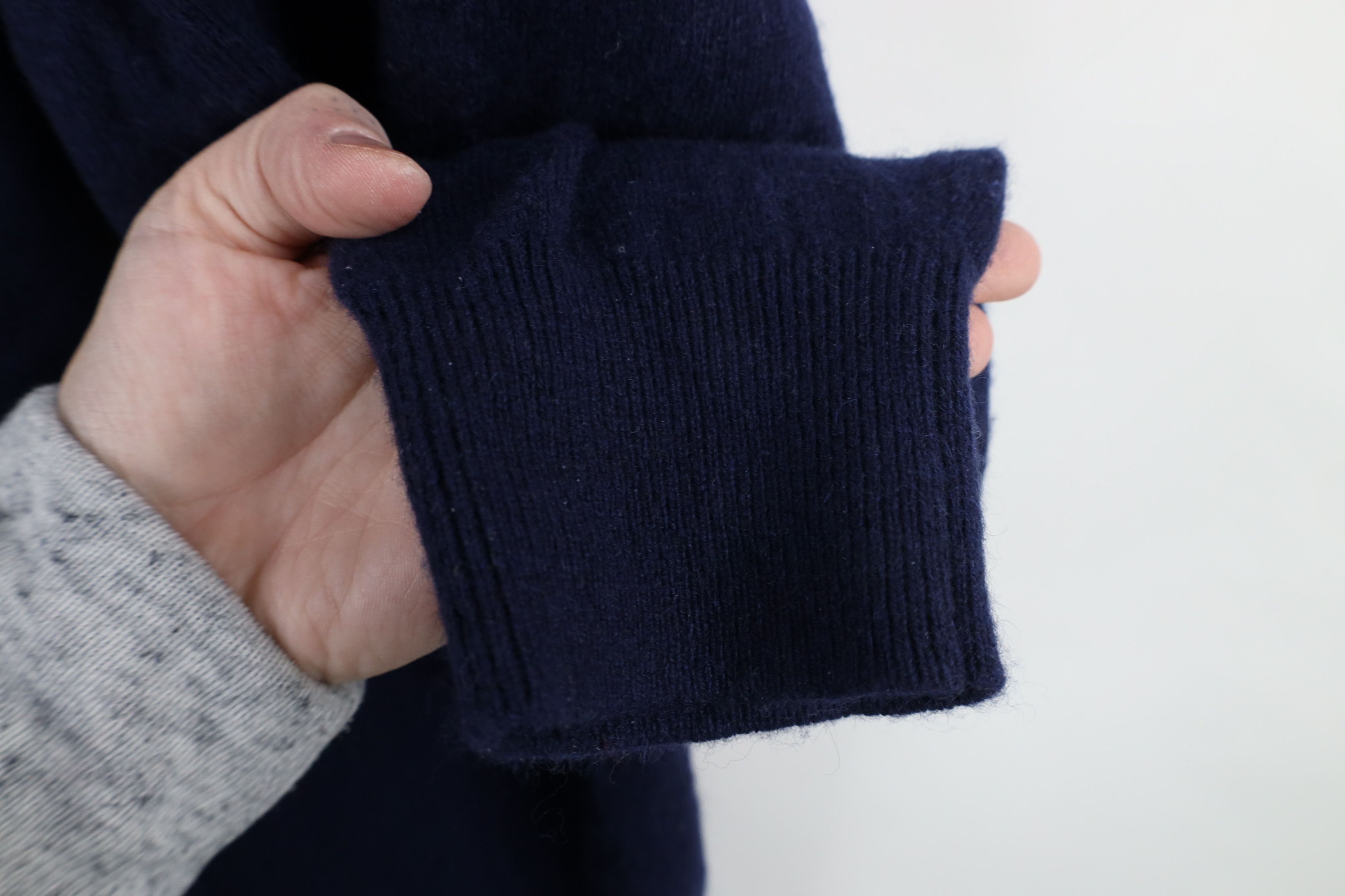 Vineyard Vines × Vintage Vineyard Vines Soft Cashmere Knit V-Neck Sweater Navy Blue Size US L / EU 52-54 / 3 - 7 Thumbnail