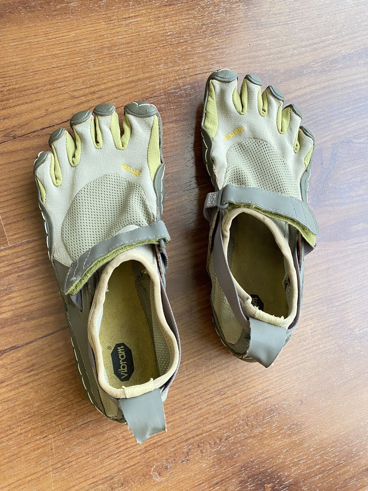 Vibram Vibram Five Fingers grey shoes Size US 10 / IT 40 - 14 Thumbnail