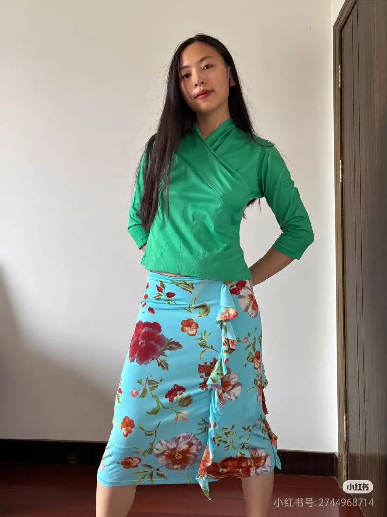 Kenzo KENZO sizeM Water blue flowers and grass waves half skirt Size 25" / US 0 / IT 36 - 4 Thumbnail
