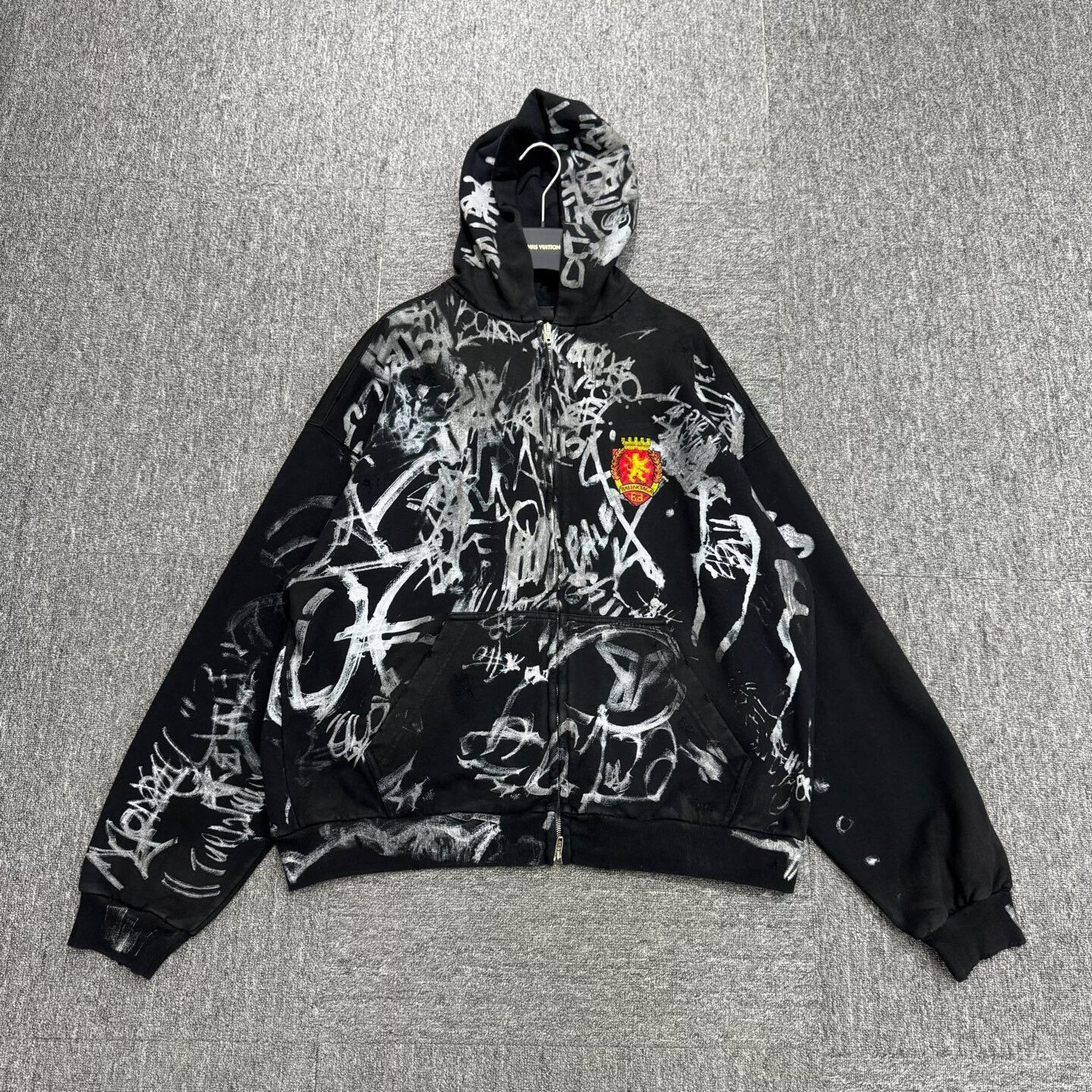 Balenciaga balenciaga graffiti hooded sweatshirt size M Size US M / EU 48-50 / 2 - 1 Thumbnail