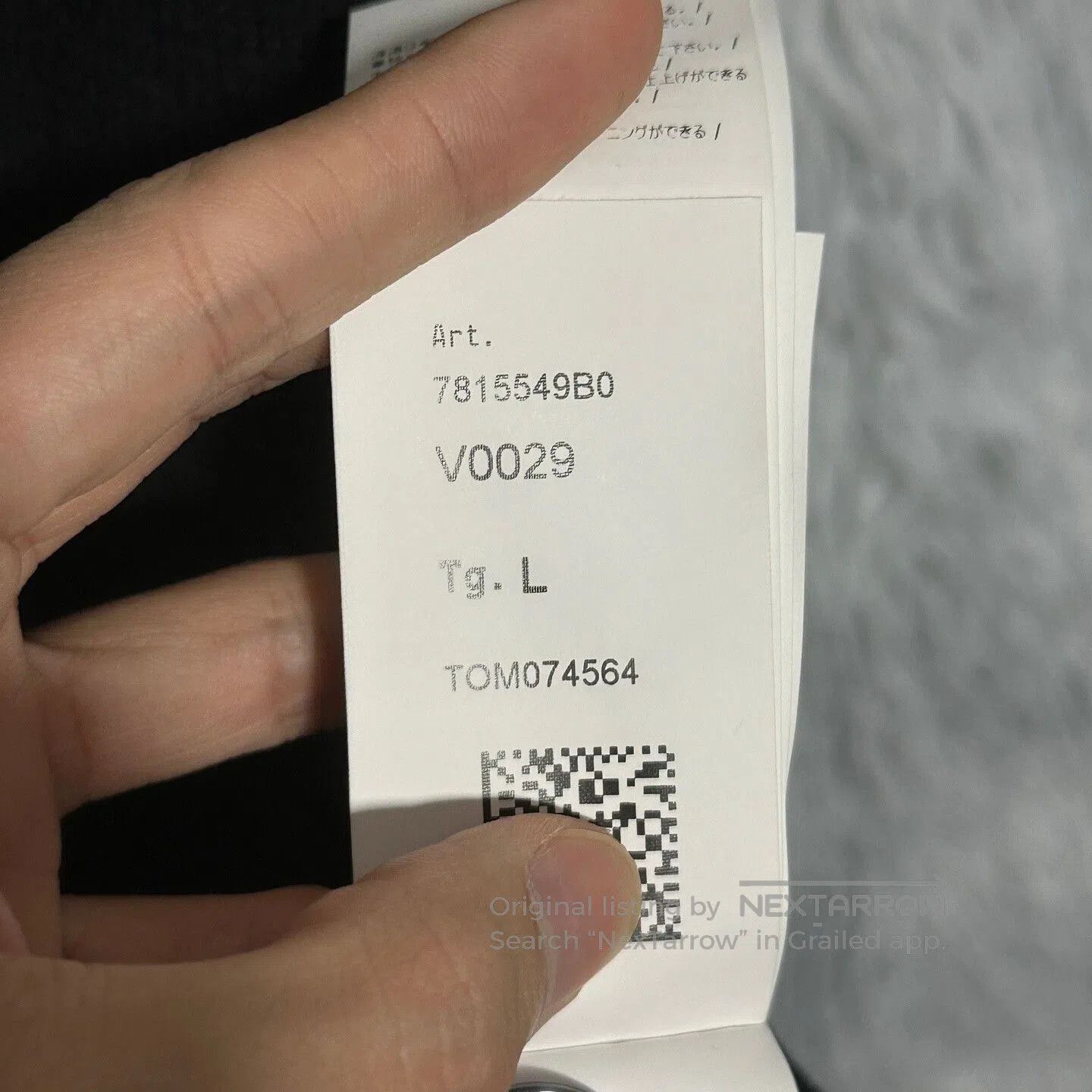 Stone Island stone island v-neck knit sweater black size L. Size US L / EU 52-54 / 3 - 8 Thumbnail
