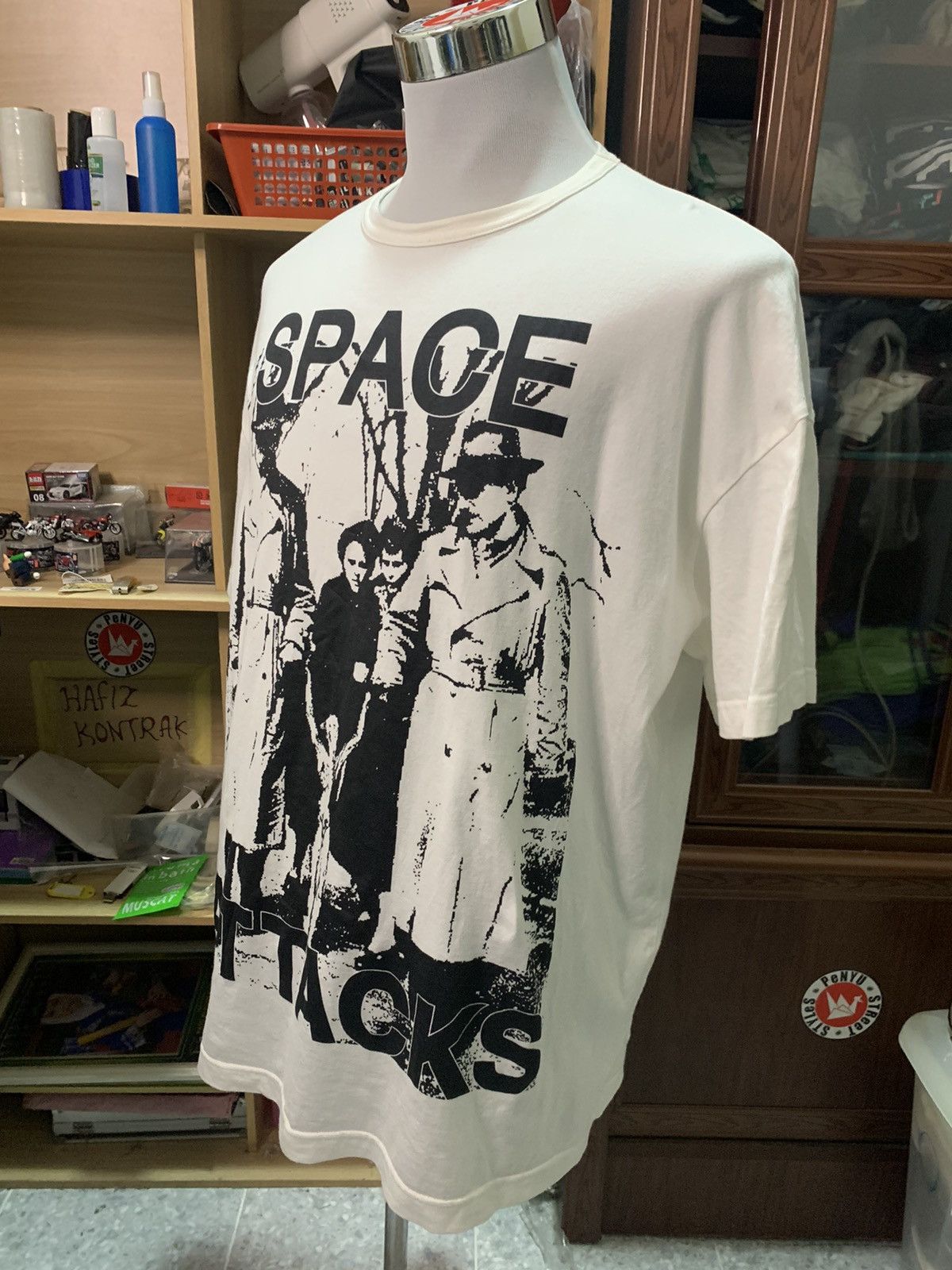 Japanese Brand Vintage Space attacks Hellstar Style Tee Size US M / EU 48-50 / 2 - 3 Thumbnail