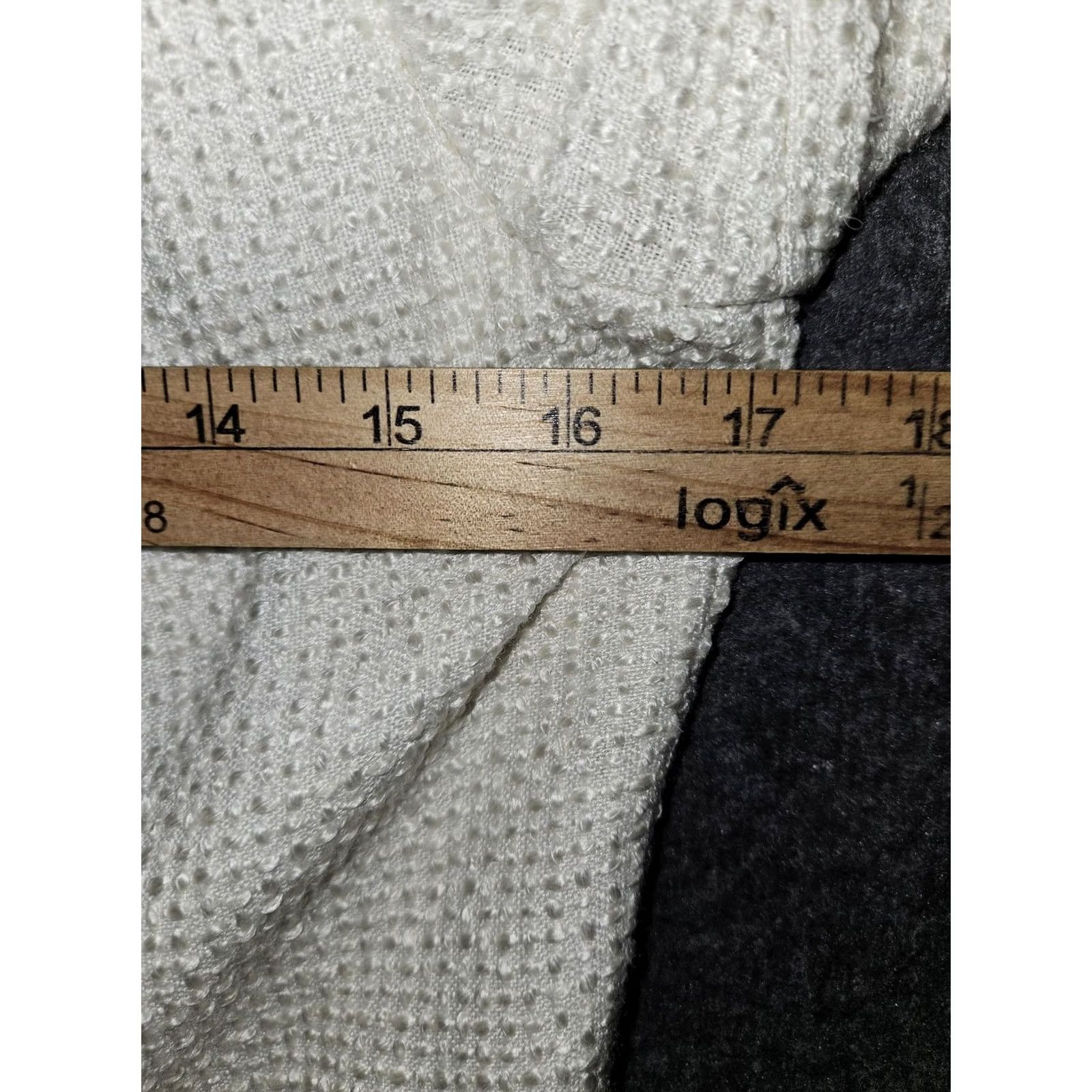 Banana Republic VINTAGE Banana Republic Jacket Womens Petite 4P White Boucle Textured Lined Pockets Hook Wool Blazer Short 2 Front Pockets Notched Black? Size S / US 4 / IT 40 - 3 Thumbnail
