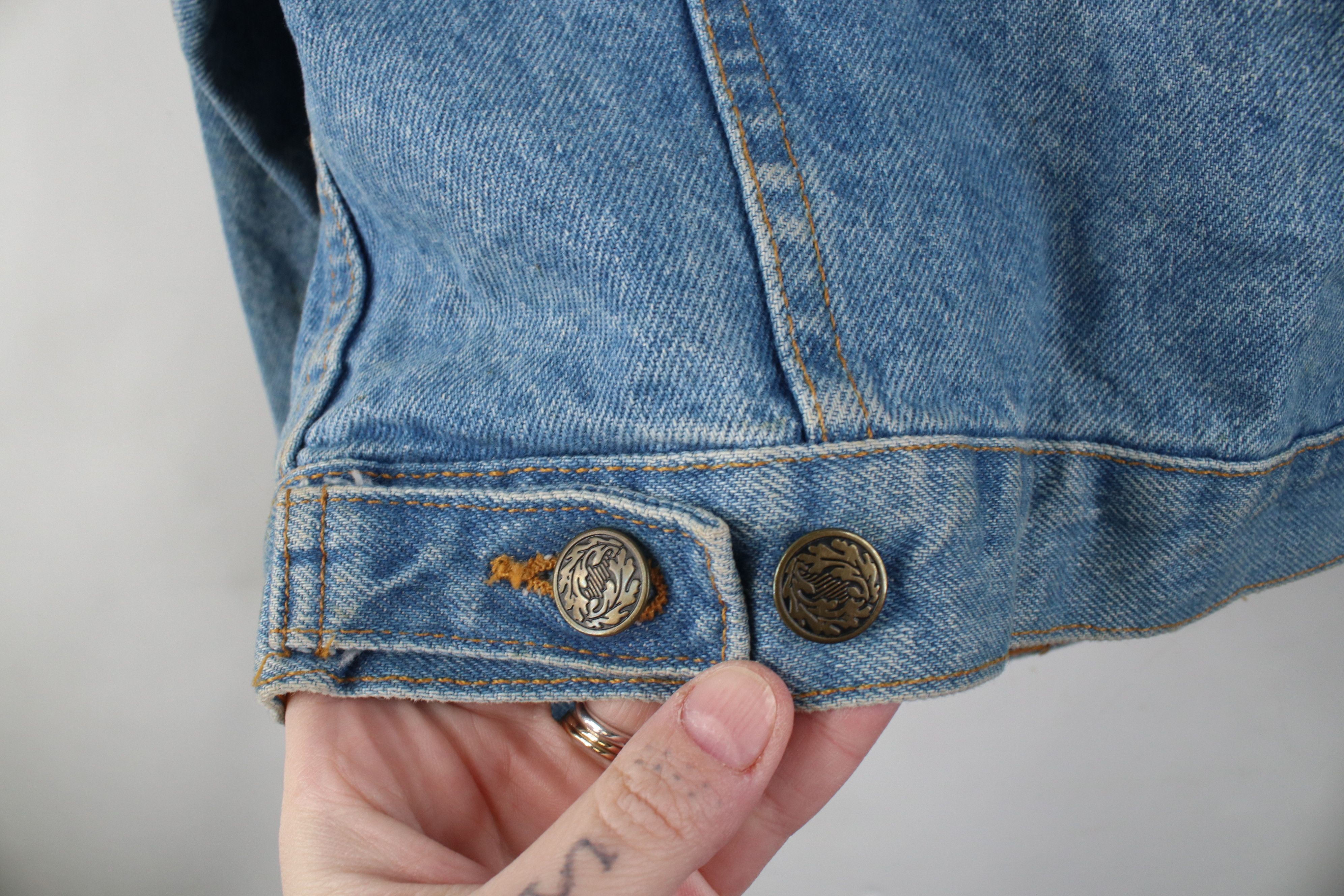 Hard Rock Cafe Vintage 90s Hard Rock Cafe Las Vegas Denim Trucker Jacket Size L / US 10 / IT 46 - 15 Thumbnail