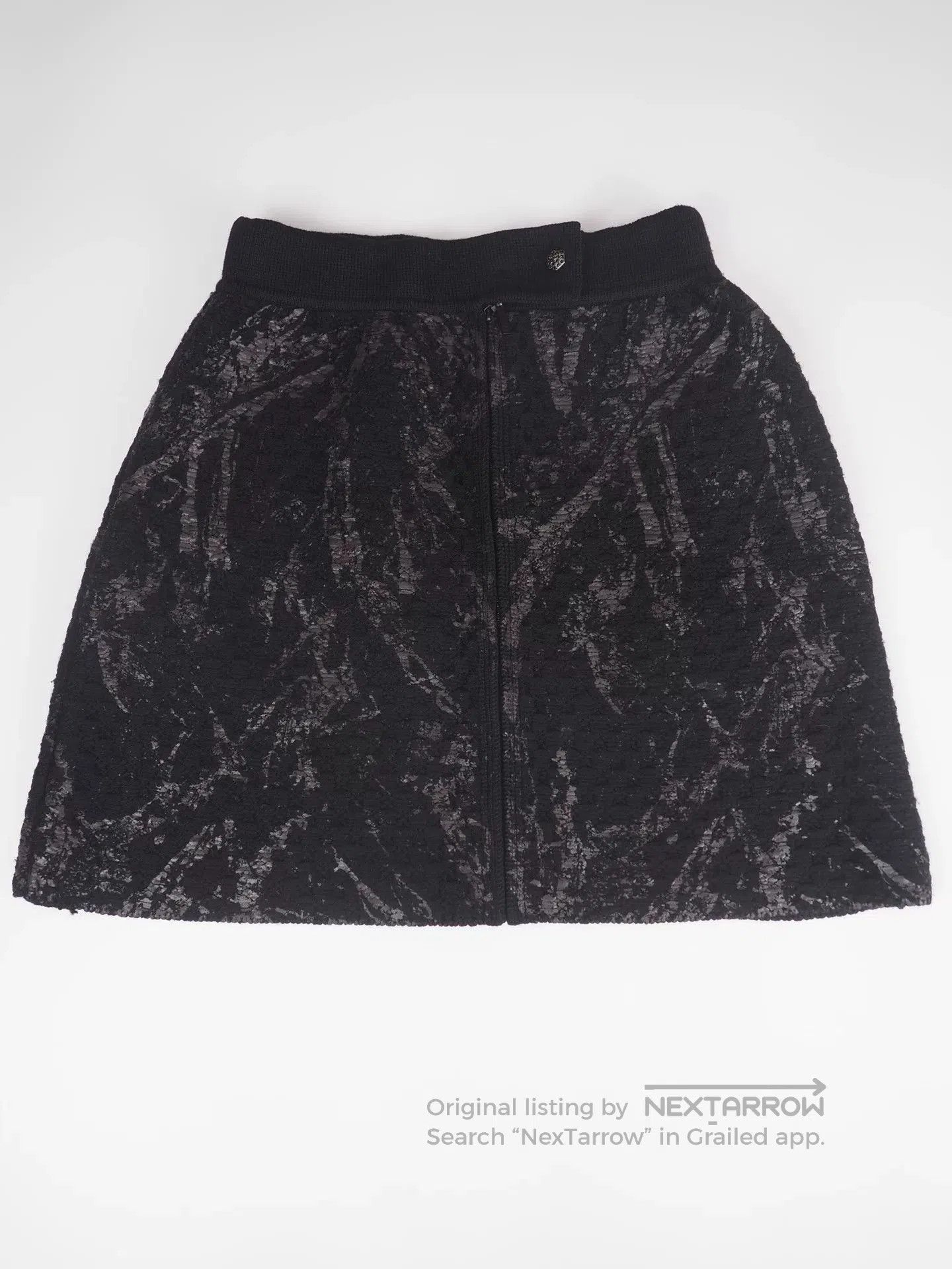 Chanel chanel black knit zip-up coco mark skirt. Size US 36 / EU 52 - 1 Thumbnail