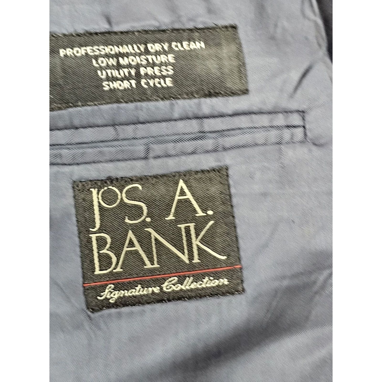 Jos. A. Bank JOS A BANK Signature Mitchell Blazer Solid Navy Blue 100% Wool 3-Button Men 40R Jacket Blazer - Navy Blue - 40R - Wool - Regular Fit - Business - Men Size 40R - 5 Thumbnail
