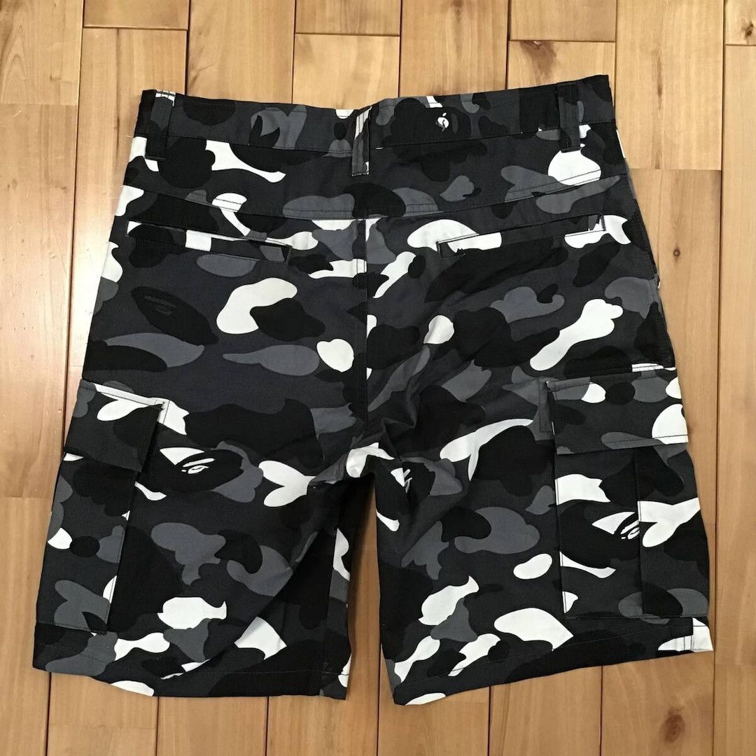 Bape 💫Glow in the dark💫 BAPE city camo cargo shorts APE ★size M Size US 32 / EU 48 - 5 Thumbnail