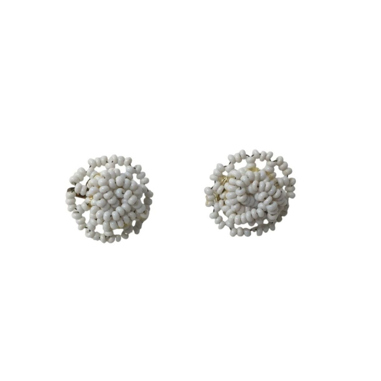 Other Vintage Women's White Beaded Screw Back Earrings Size ONE SIZE - 1 Thumbnail