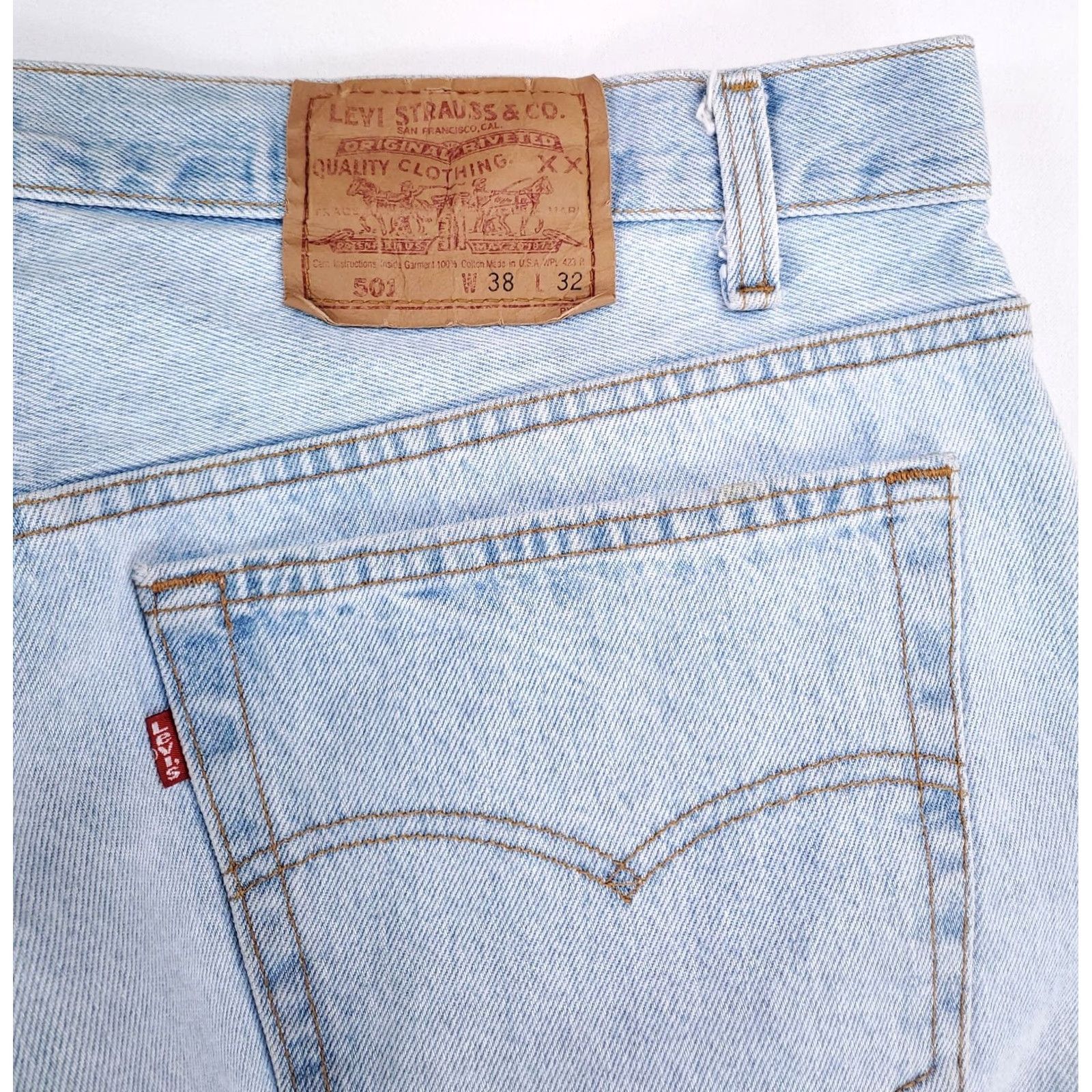 Levi's VINTAGE Levi's 501 Jeans 90s Light Blue Mens 37 x 32 Straight Mens Size US 37 - 5 Thumbnail
