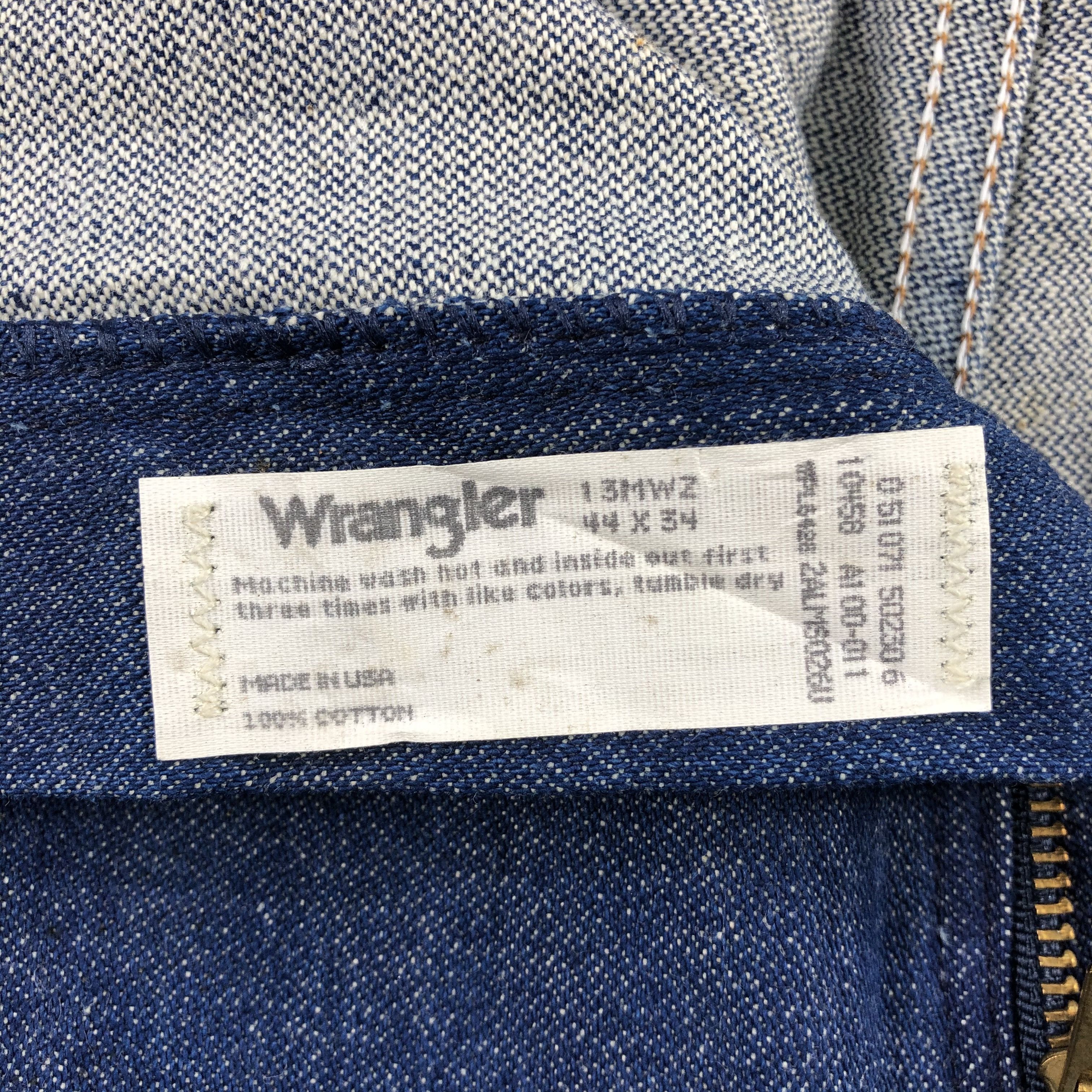 Vintage Vintage Blue Wash Wrangler Jeans-J2256 Size US 43 - 9 Thumbnail