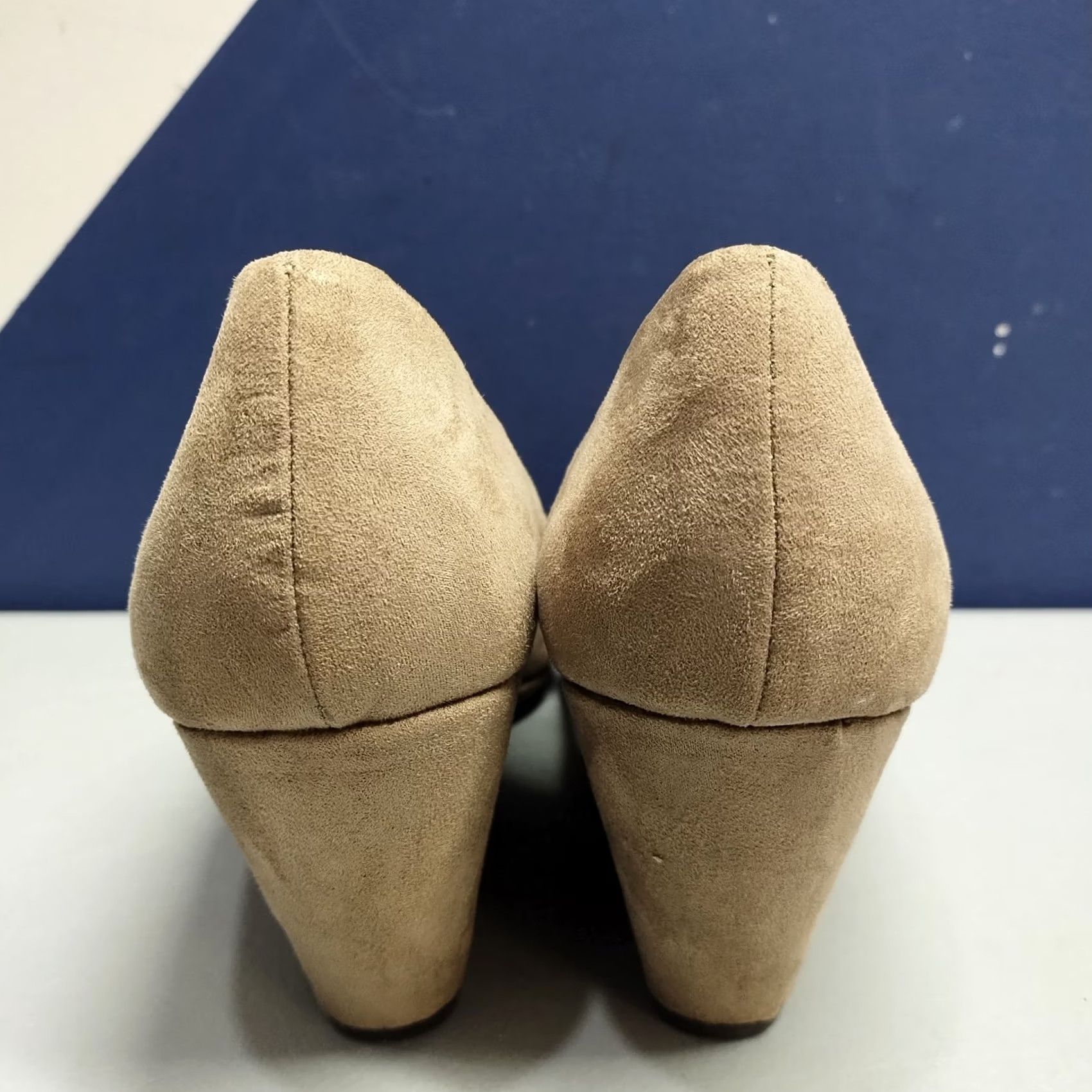 Vintage CL by Laundry Nima Wedge Pumps Womens Size 11 Brown Suede Almond Toe Slip On Shoes Size US 11 / IT 41 - 5 Thumbnail