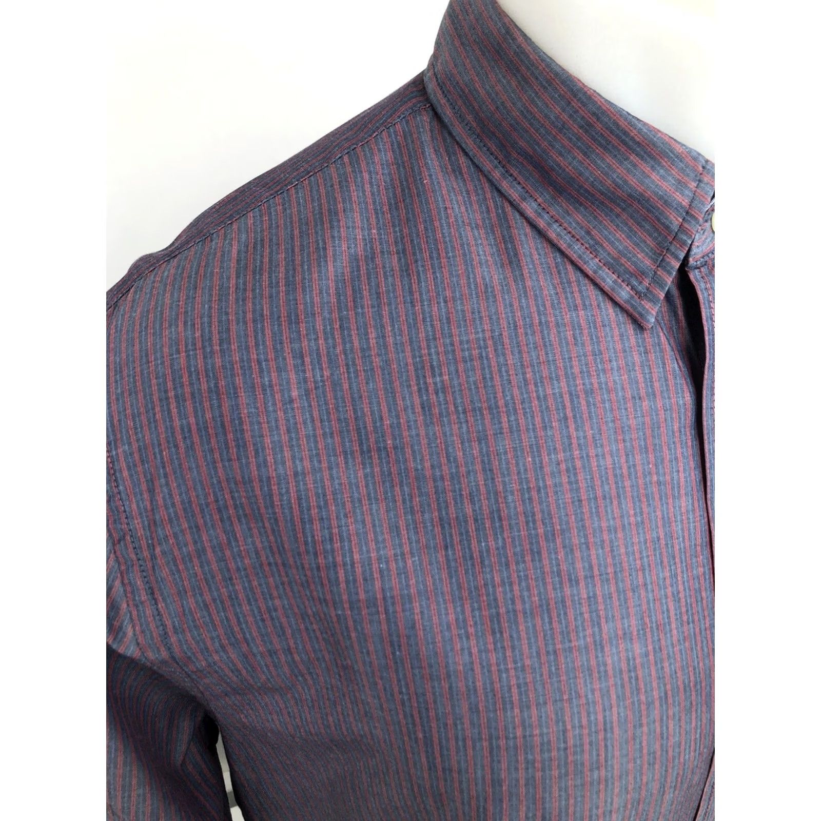 Lacoste LACOSTE Striped Shirt Mens 42 Regular Fit Alligator Button-Up Long Sleeve Gray / Red Shirt Mens 42 Regular Fit Striped Alligator Shirt Size US XL / EU 56 / 4 - 2 Thumbnail