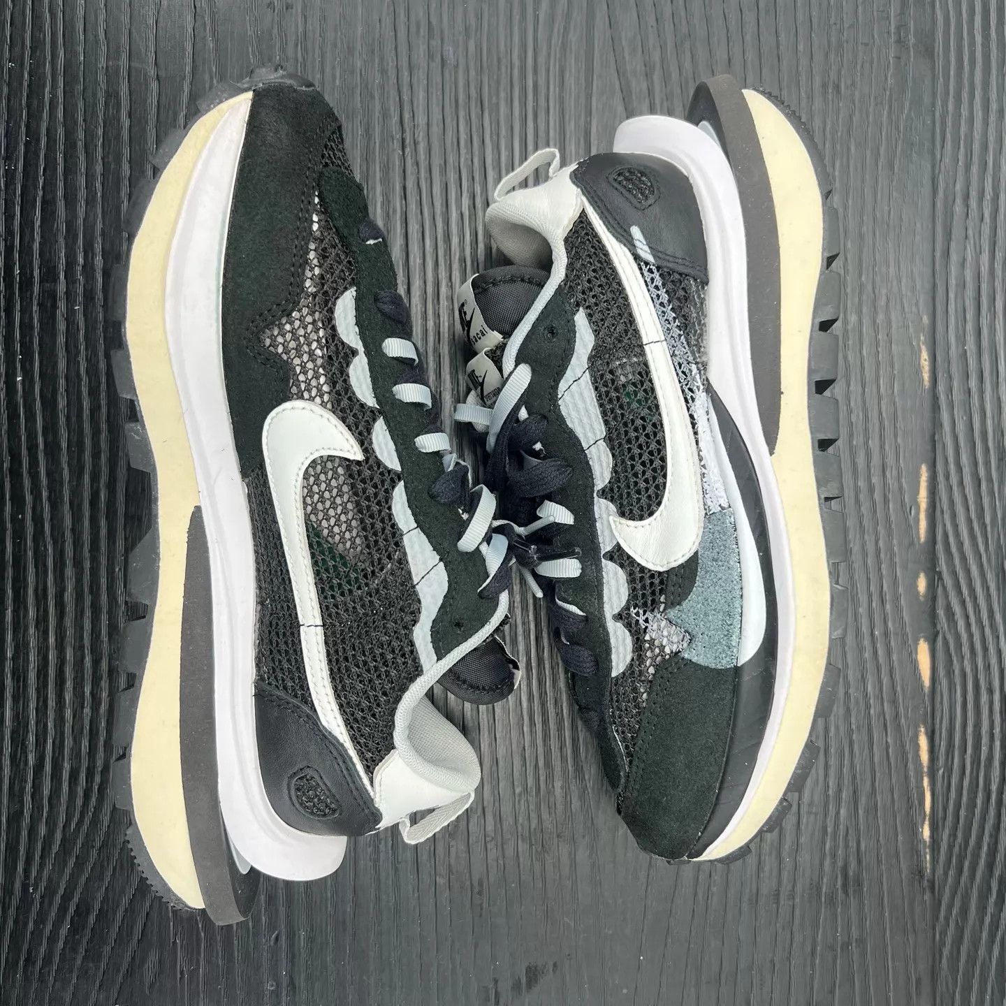 Nike Nike vaporwaffle 39 black white 2x worn boxed Size US 6 / EU 39 - 2 Thumbnail