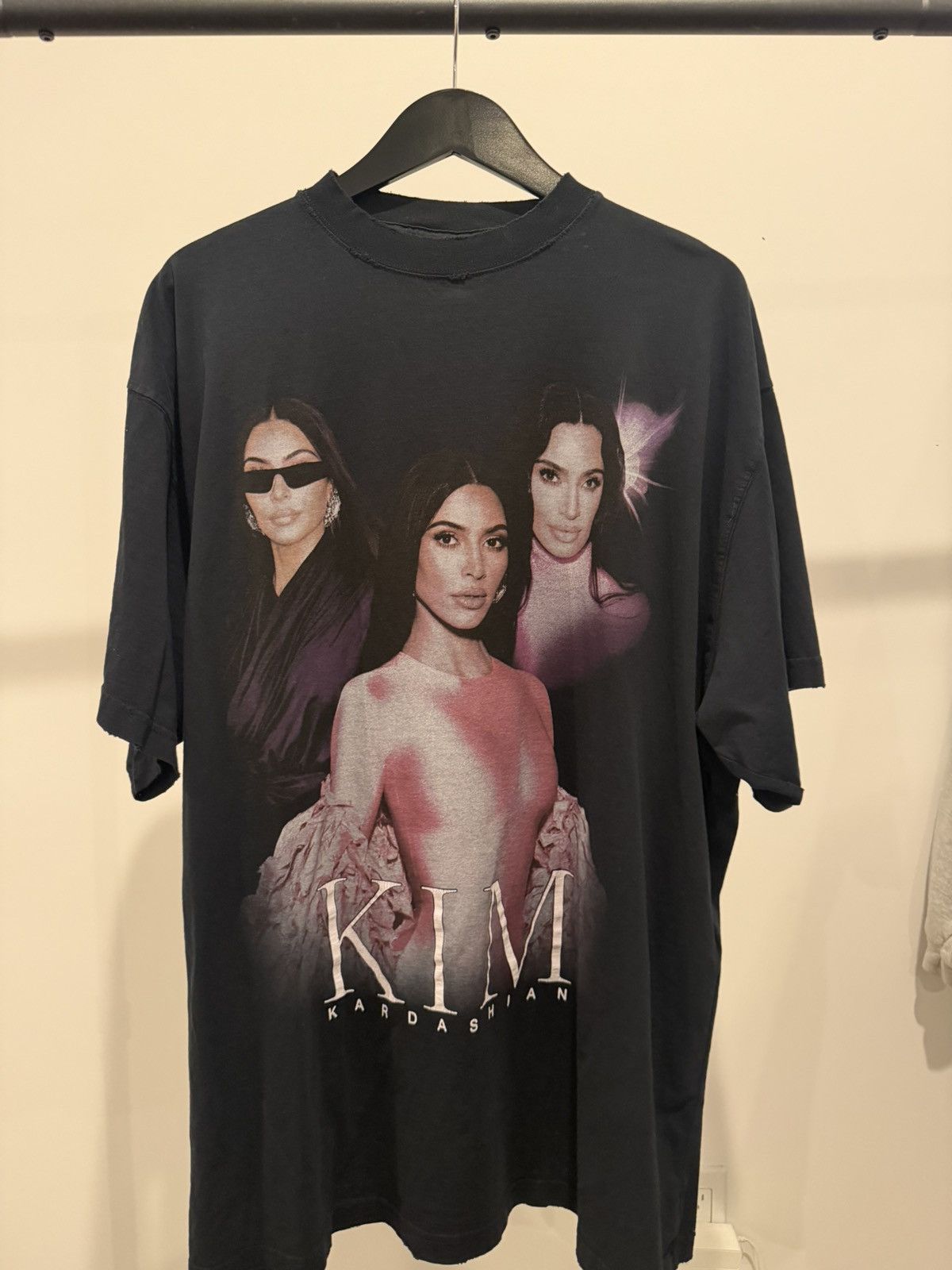 専用　BALENCIAGA KIM KARDASHIAN Tシャツ Balenciaga Kim Kardashian Balenciaga T shirt | Grailed
