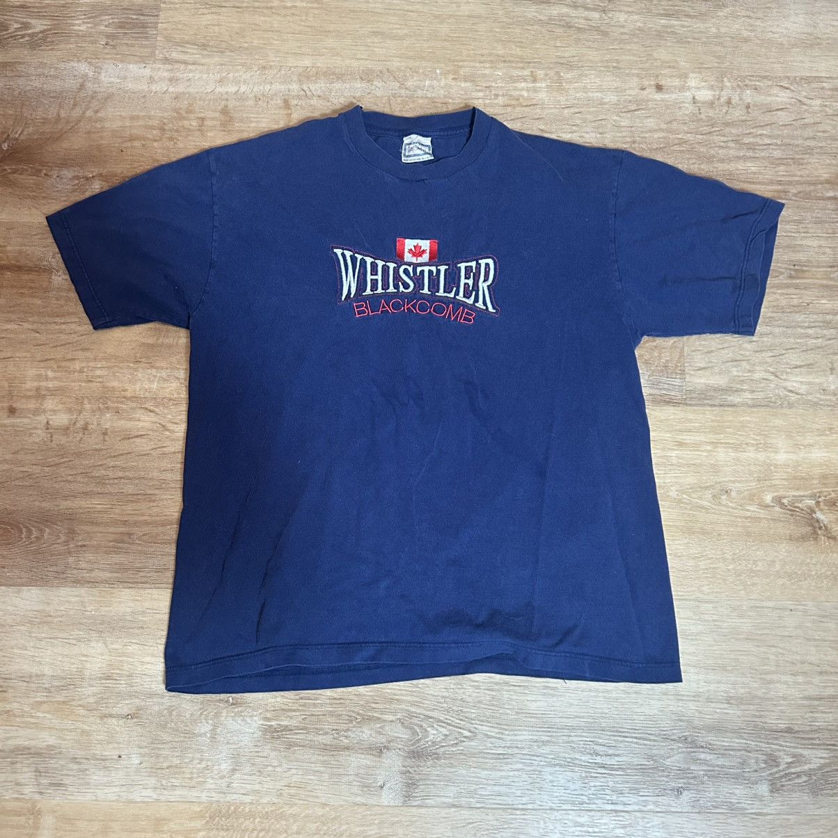 Vintage 1990s Whistler Blackcomb Embroidered T Shirt Size US L / EU 52-54 / 3 - 1 Thumbnail