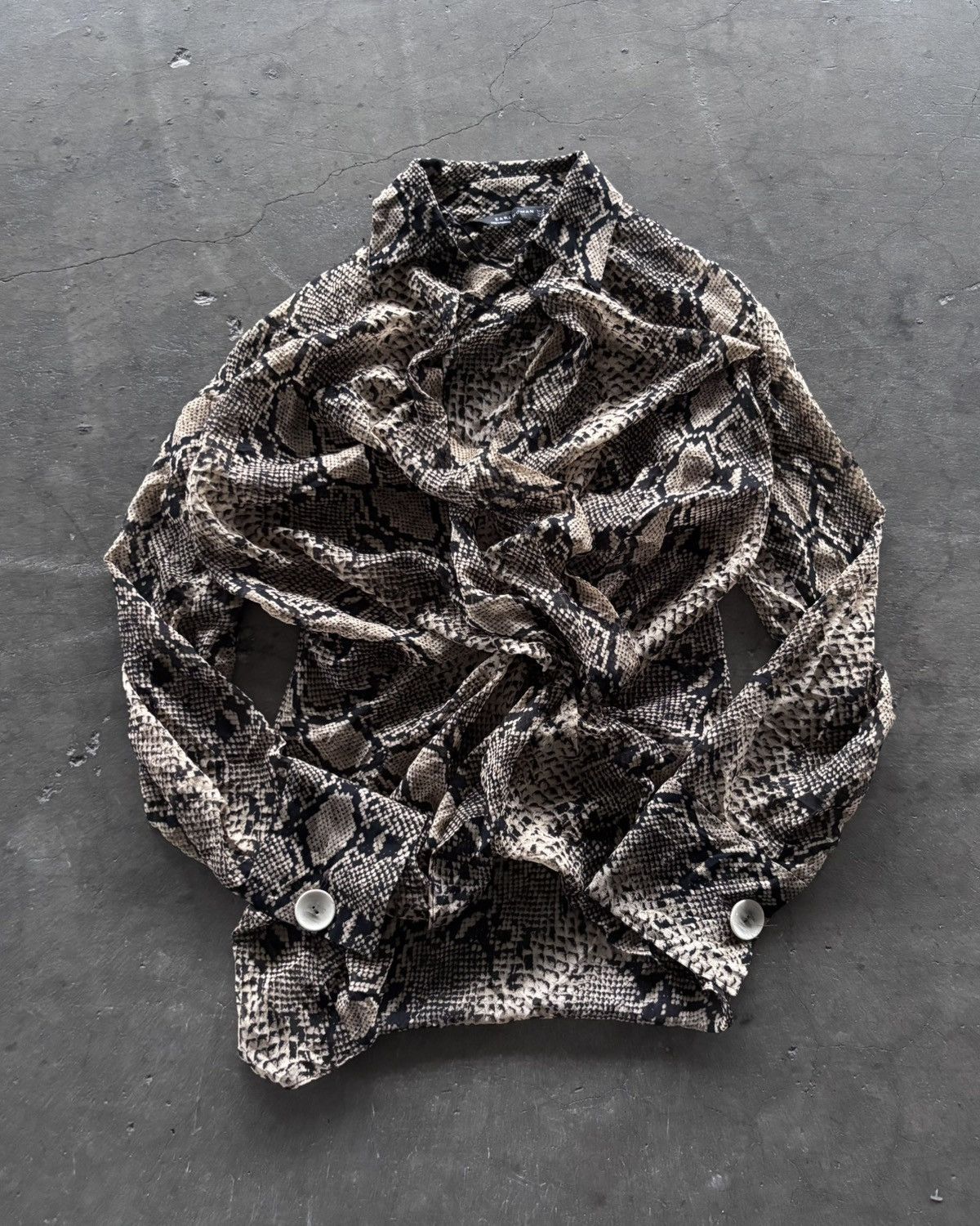 14th Addiction × If Six Was Nine × Japanese Brand Snake Skin Zara Women Button Up Shirt Size US M / EU 48-50 / 2 - 4 Thumbnail