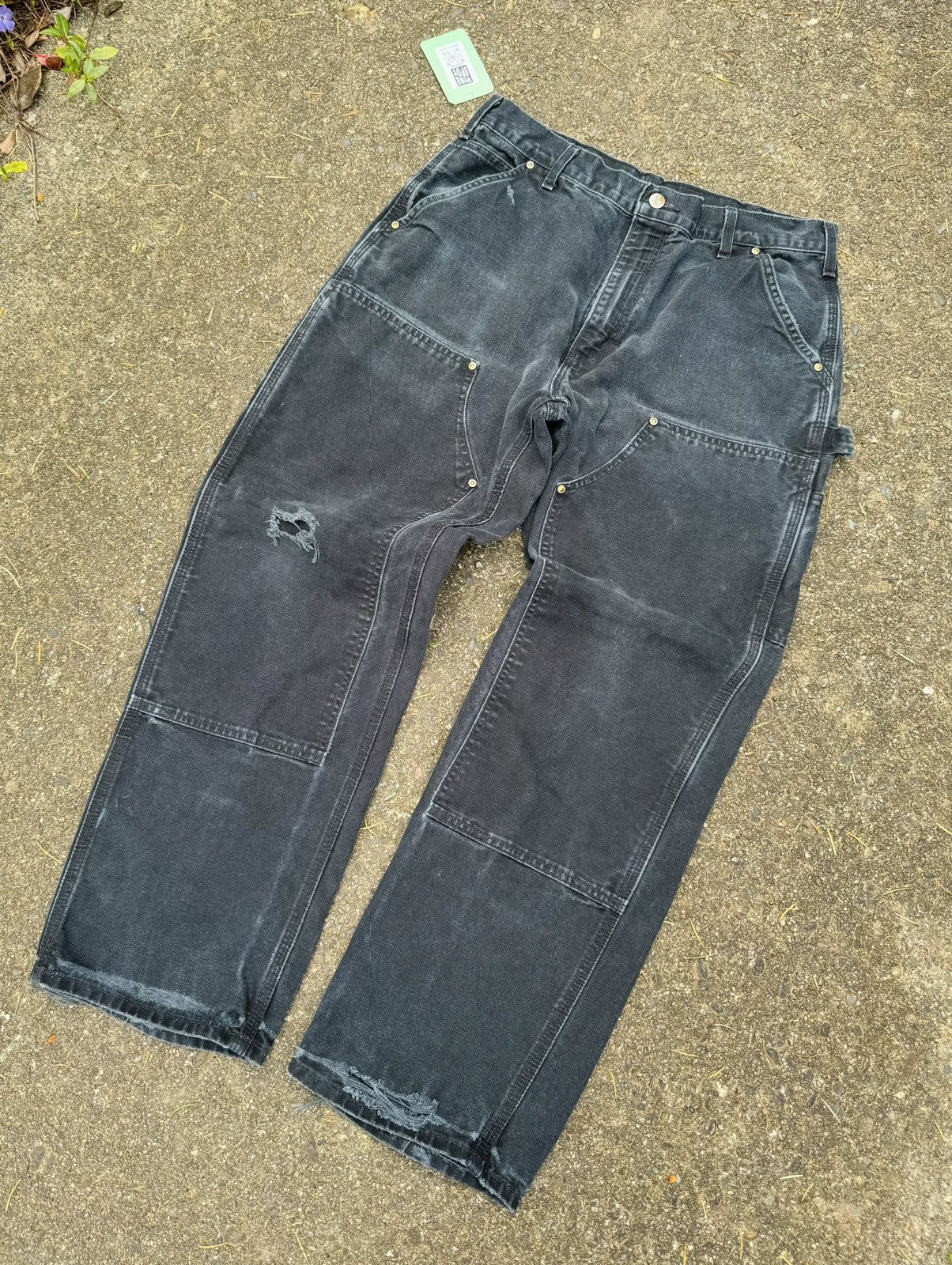 image of Y2K Carhartt Double Knee Thrashed Pants - Mens 38X29 in Black (Size 34)