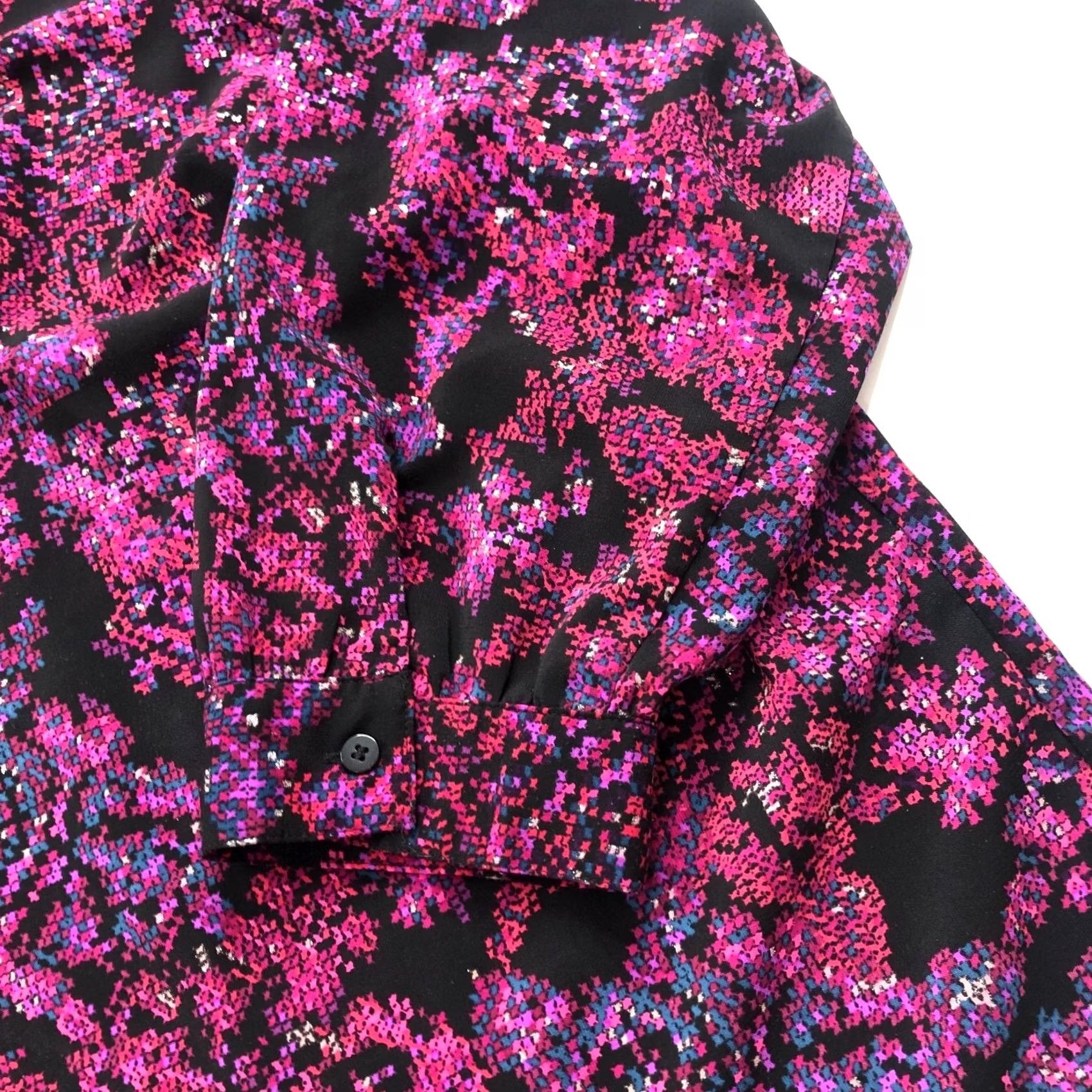 Vintage Catherines Plus 3X Women's Button Up Shirt All Over Print Black MINT Geometric Long Sleeve Casual 3X Womens Button-Up Shirt Size XXL / US 16-18 / IT 52-54 - 3 Thumbnail