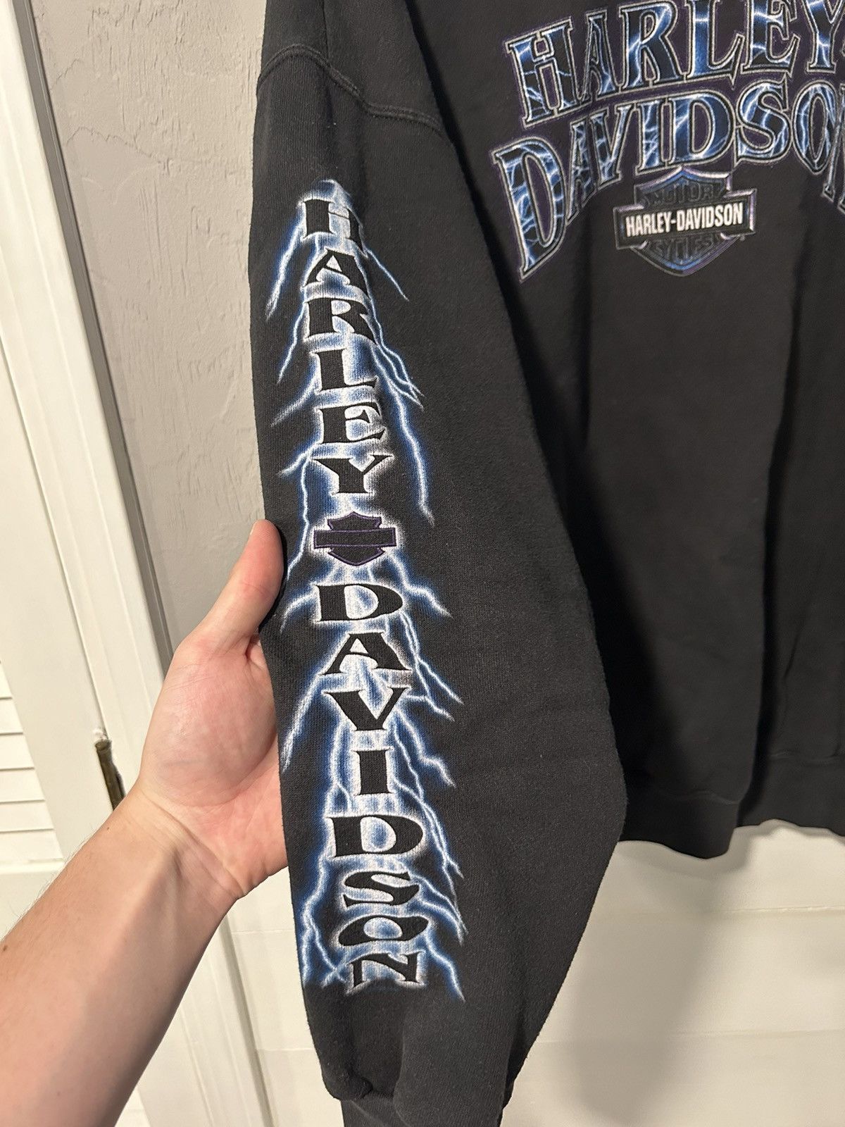 Harley Davidson Vintage Harley Davidson Lightening font spell out sweater L Size US L / EU 52-54 / 3 - 2 Thumbnail