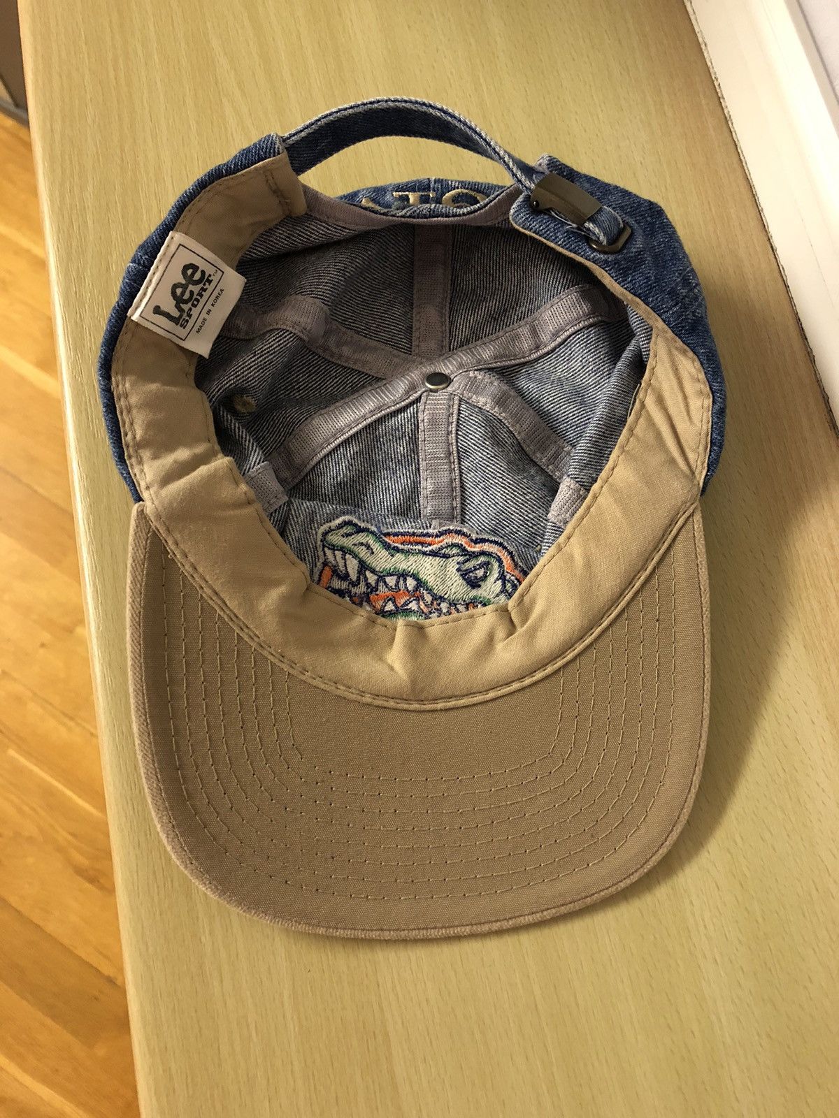 Lee × NCAA LEE DENIM X FLORIDA GATORS VINTAGE NCAA FOOTBALL Size ONE SIZE - 3 Thumbnail