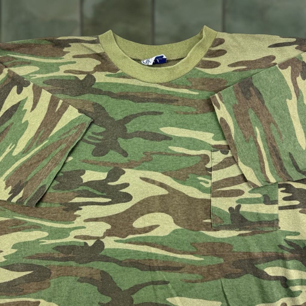 Imperial VINTAGE Imperial Camouflage T-Shirt Adult Large Shirt Men L Green 90s Hipster Military Outdoor USA Size US L / EU 52-54 / 3 - 1 Thumbnail