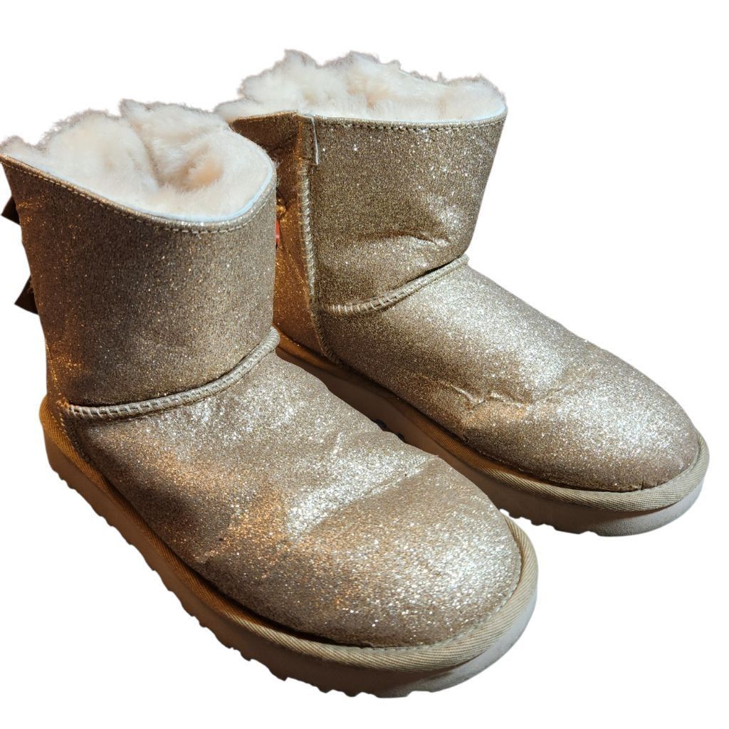 Ugg UGG Womens Gold Glitter Winter Boots Size 7 Size US 7 / IT 37 - 1 Thumbnail