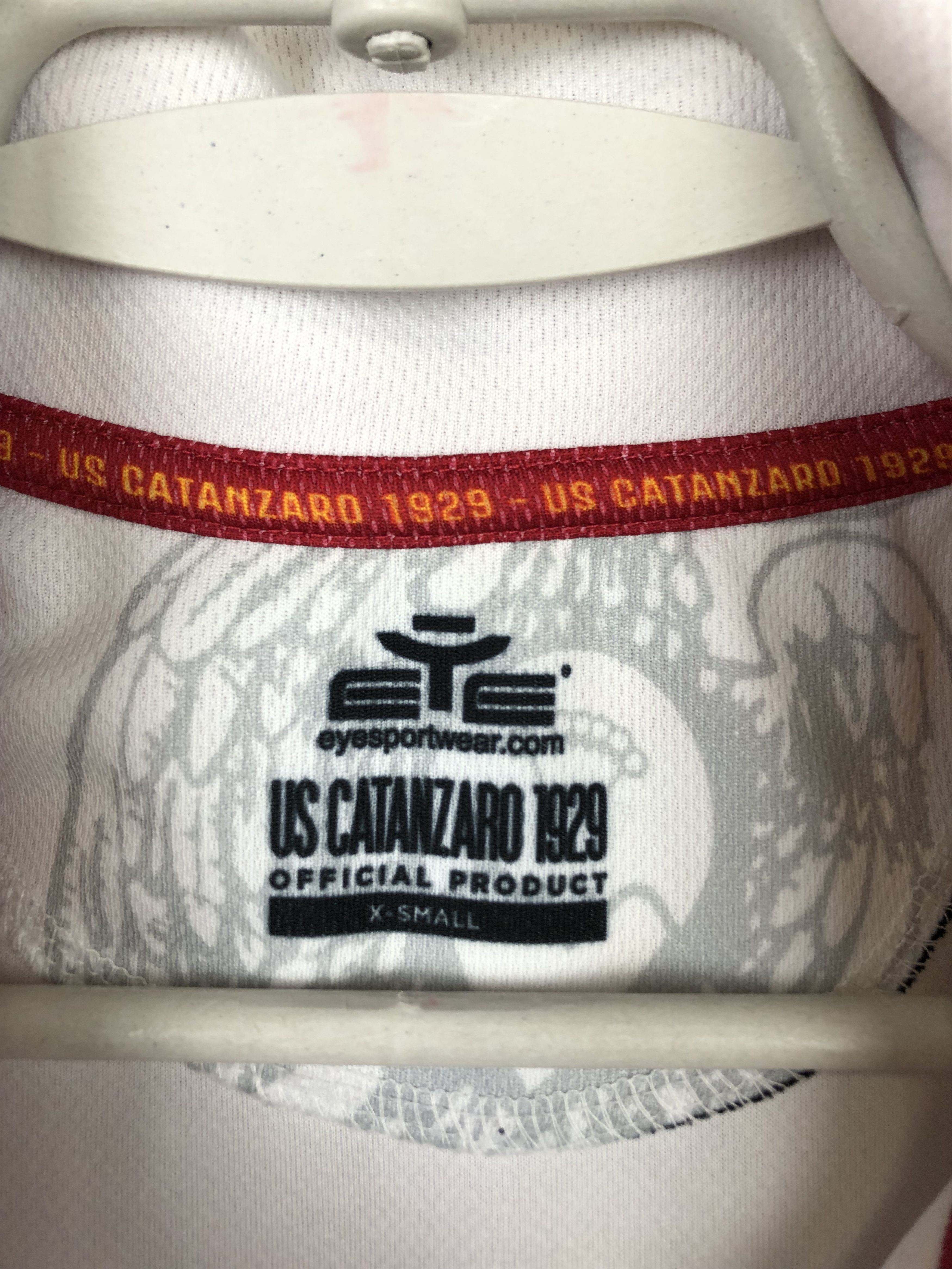 Vintage Catanzaro 1929 football shirt Soccer Jersey Maglia Tee Hype Size US XS / EU 42 / 0 - 9 Thumbnail
