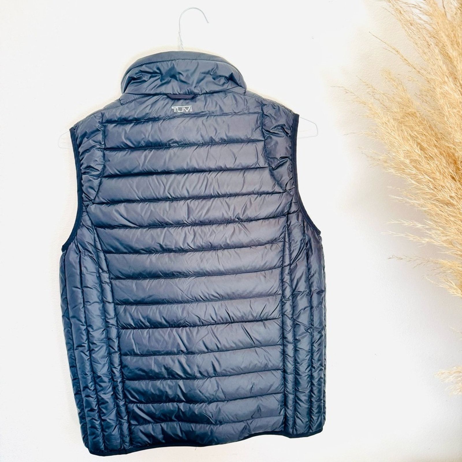Tumi TUMI PAX Black Puffer Down Vest $195 Jacket Pillow Pouch Size US S / EU 44-46 / 1 - 6 Thumbnail