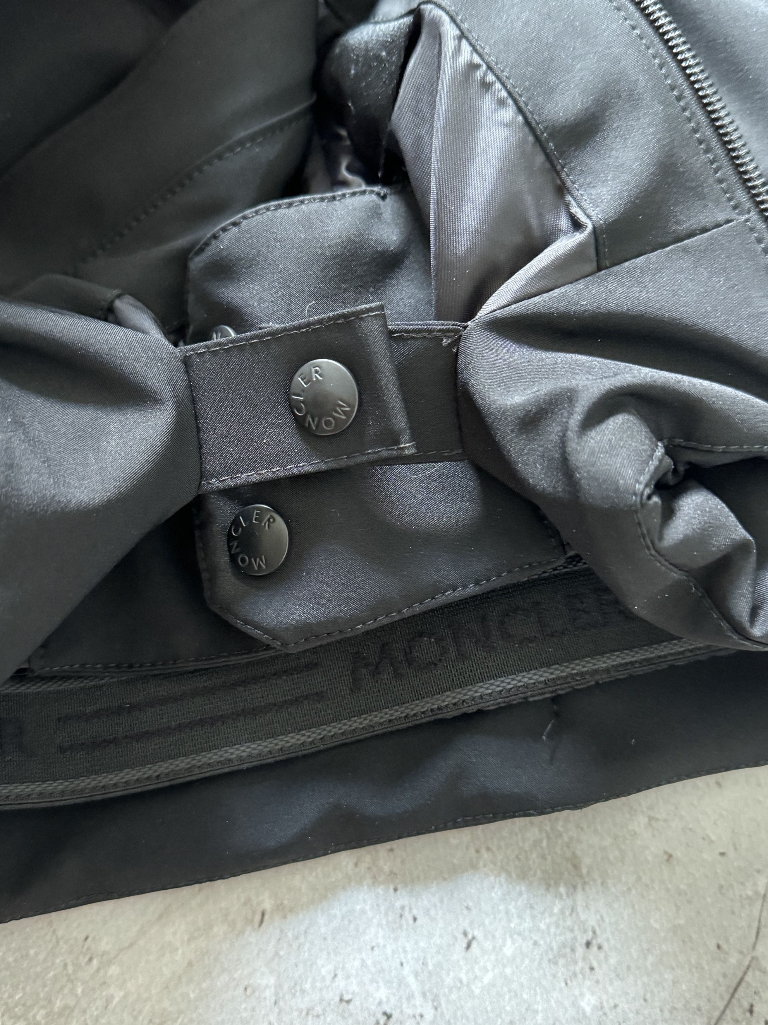 Moncler !extremely rare Moncler Ski jacket with Balaclava Size US XL / EU 56 / 4 - 9 Thumbnail