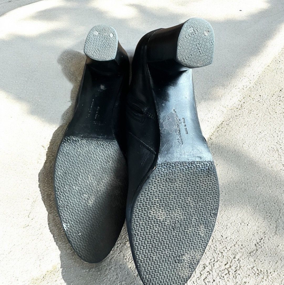 Salvatore Ferragamo Black Leather Salvatore Ferragamo classic Bootie Size 6 1/2 Size US 6.5 / IT 36.5 - 7 Thumbnail
