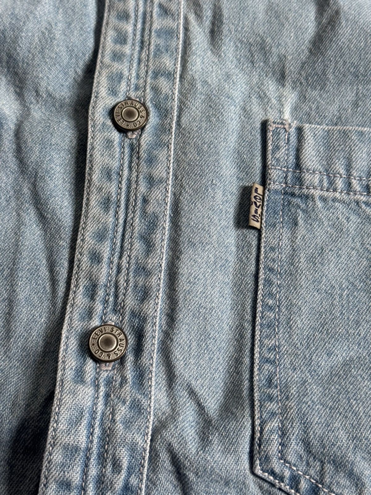 Levi's Levi’s S size denim button up shirt vest sleeveless vintage Size US S / EU 44-46 / 1 - 10 Thumbnail