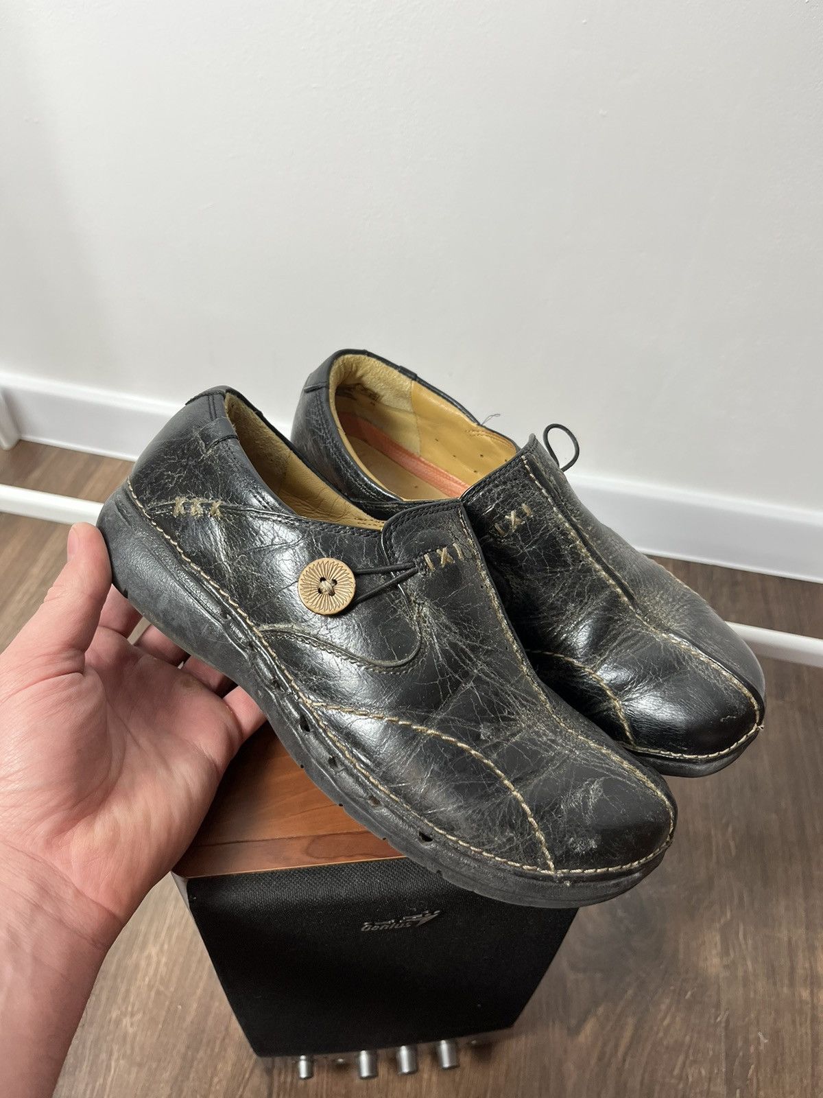 Clarks Vintage Woman’s Clarks Avant Garde very light Sneakers Size US 7 / IT 37 - 1 Thumbnail