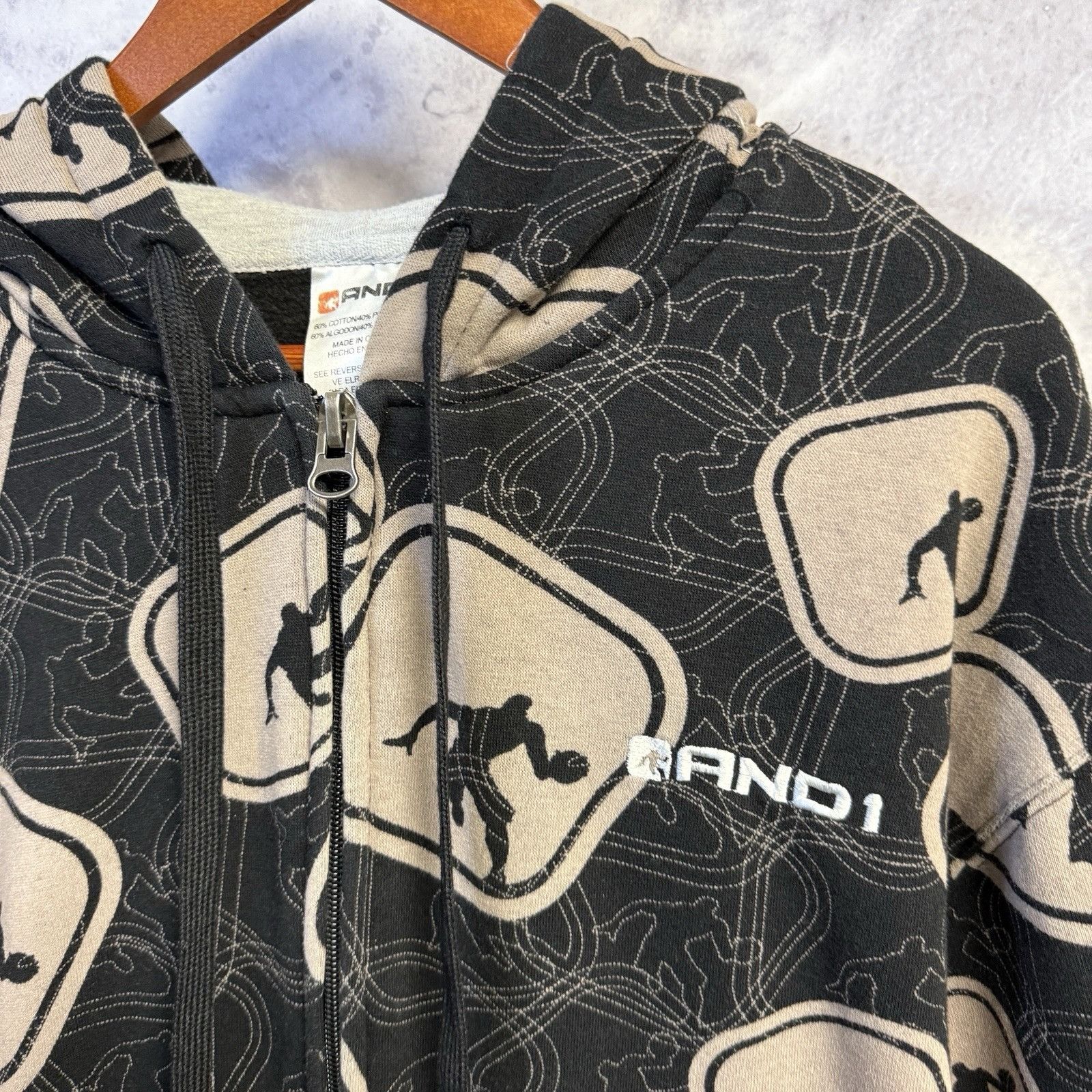 Vintage Vintage AND1 Hoodie Sweatshirt Y2K Basketball AOP Zip Mens L Size US L / EU 52-54 / 3 - 3 Thumbnail