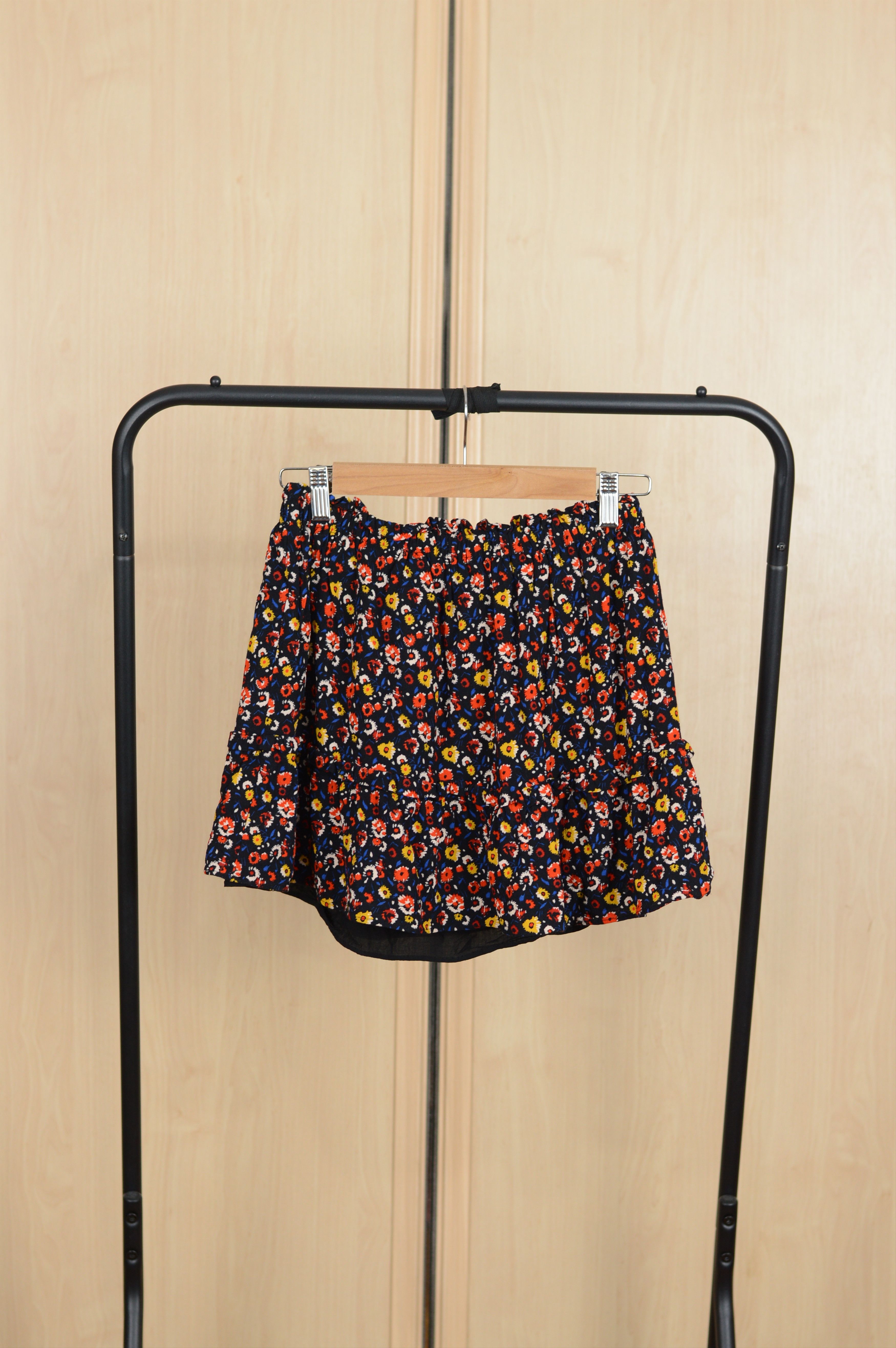 Sezane Sezane flower print mini skirt Size 27" / US 4 / IT 40 - 3 Thumbnail