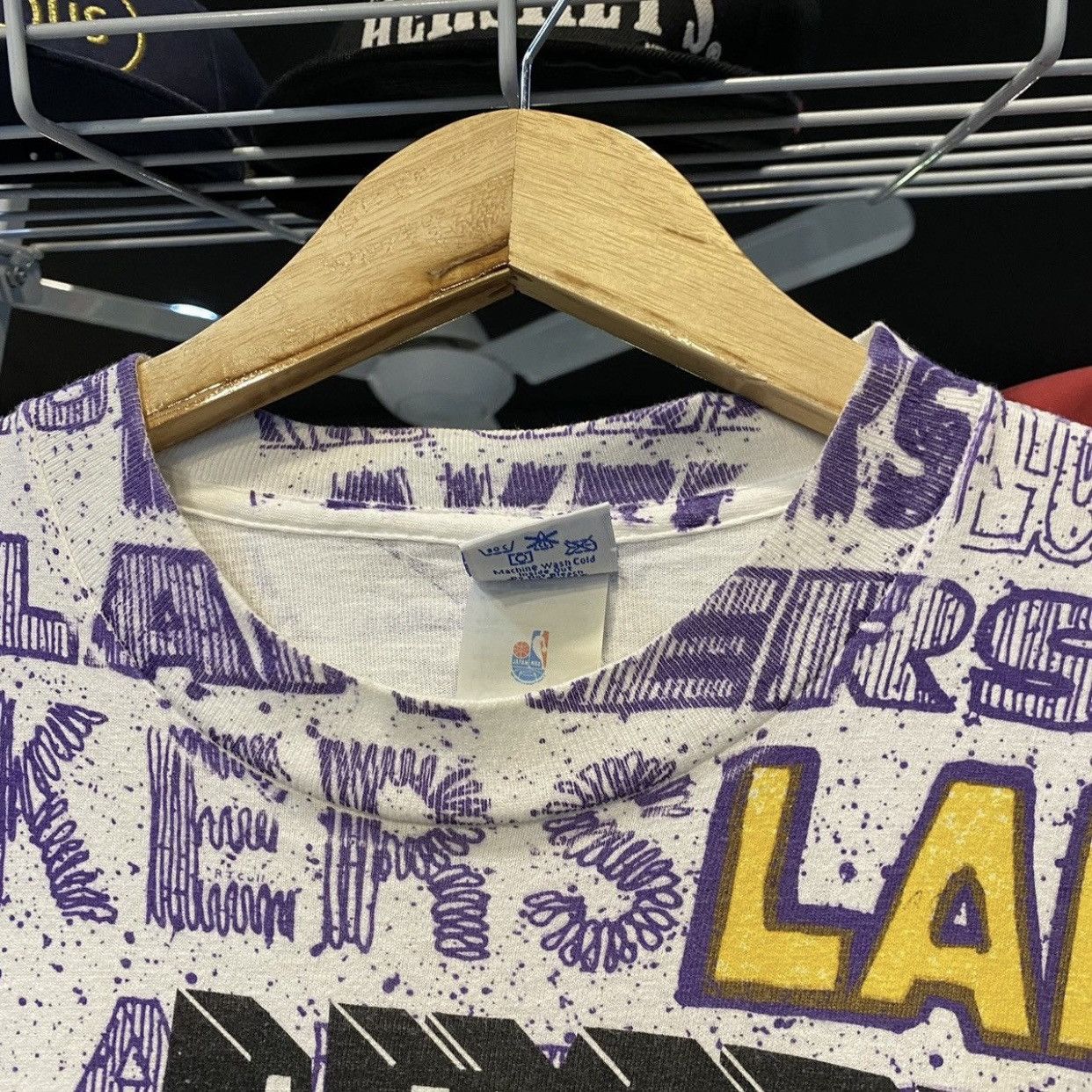 Salem Sportswear Vintage 90s Salem NBA LA Lakers AOP Tee Size US M / EU 48-50 / 2 - 8 Thumbnail