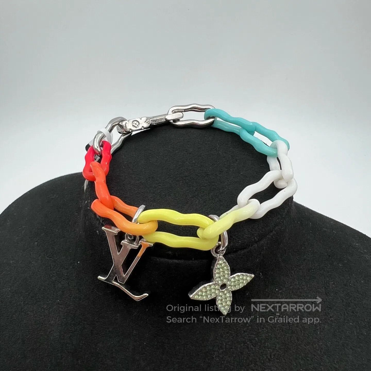 Louis Vuitton Louis Vuitton sizeM Rainbow Crystal Bead Bracelet Size ONE SIZE - 1 Thumbnail