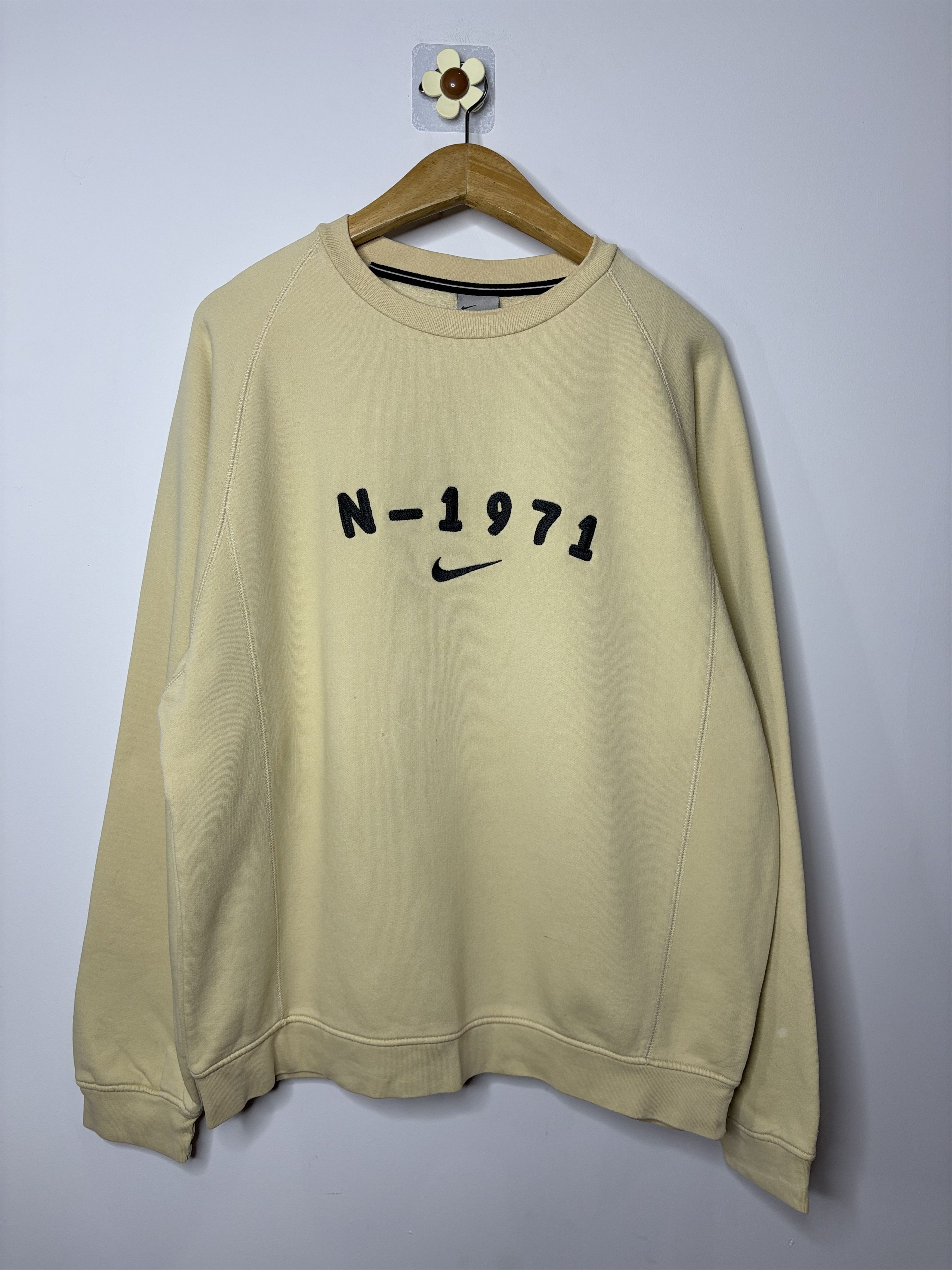 Nike Vintage Nike 71 spell out sweatshirt Yellow L Size US L / EU 52-54 / 3 - 1 Thumbnail