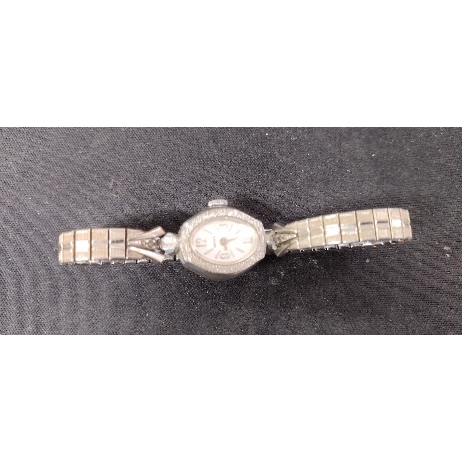 Other Vintage Dufonte Handwind womens watch With Elastic Band Size ONE SIZE - 14 Thumbnail