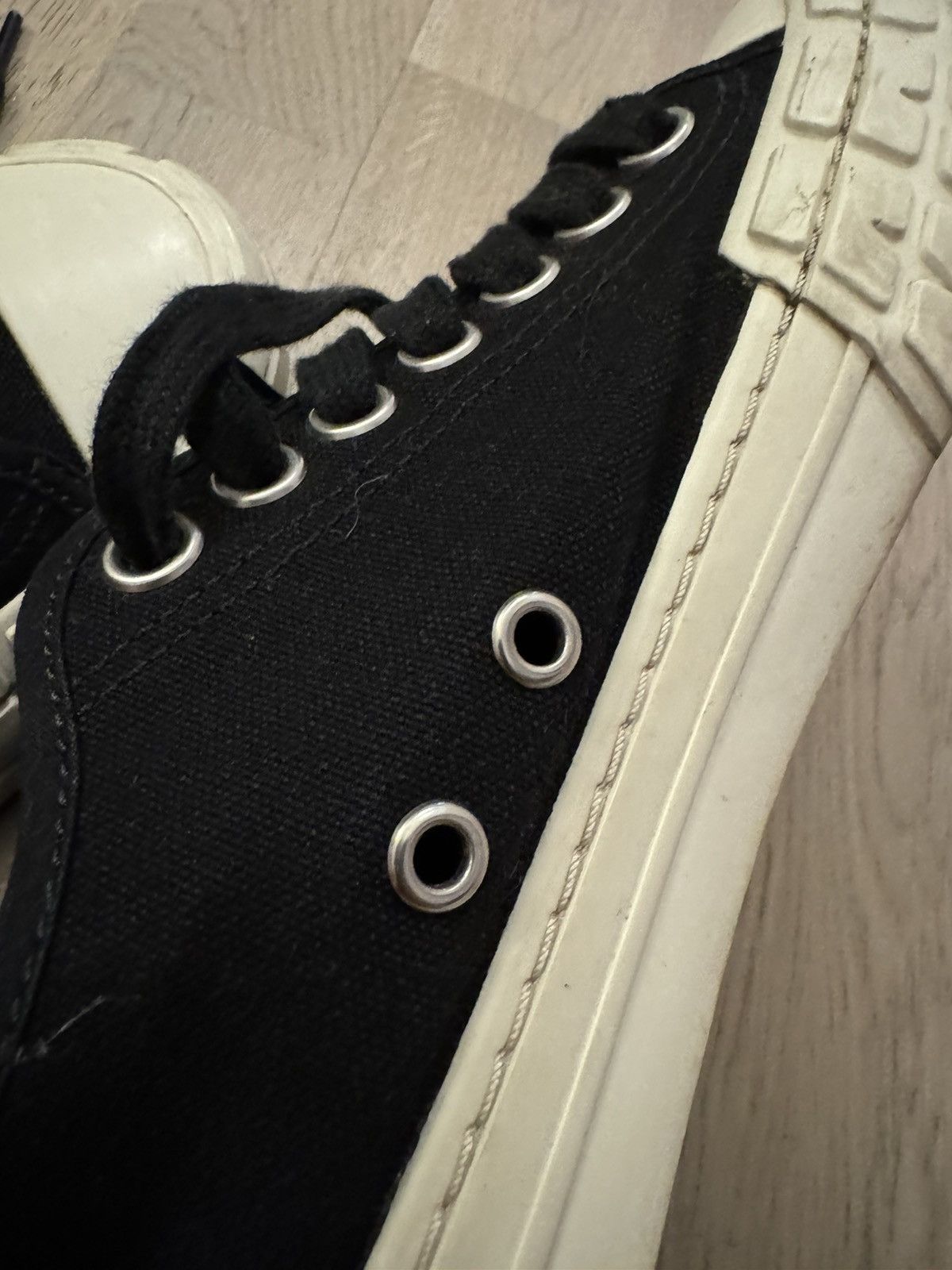 Prada PRADA sneakers SZ UK 6.5 fit as in photos show by tape measu Size US 8 / EU 41 - 10 Thumbnail